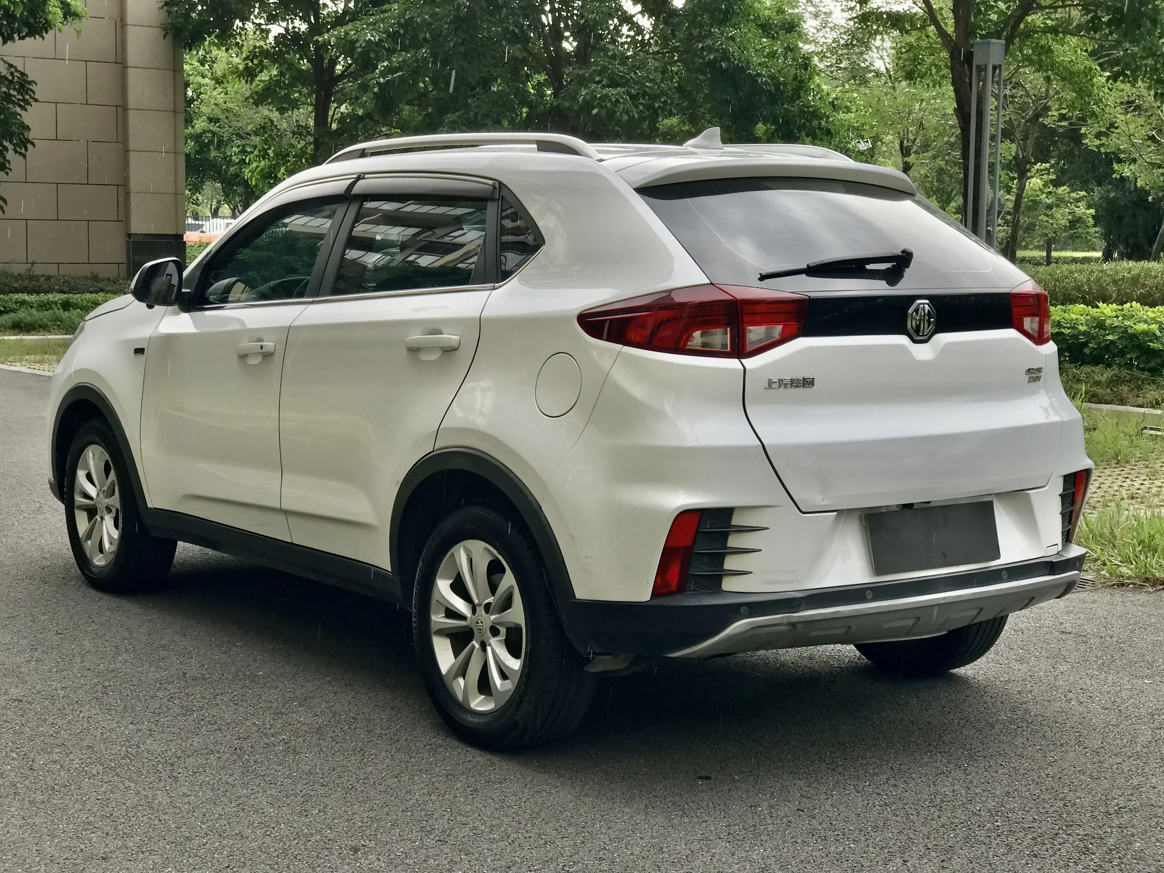 MG Ruiteng