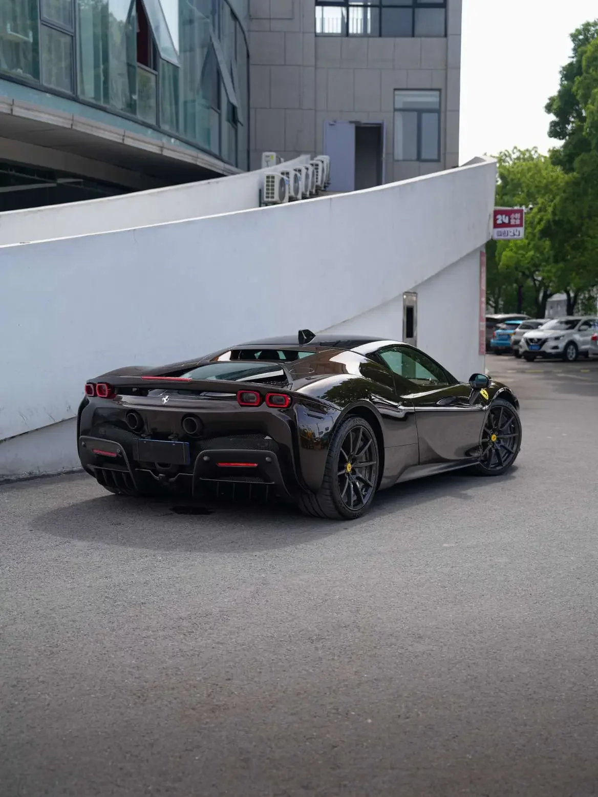 Ferrari SF90