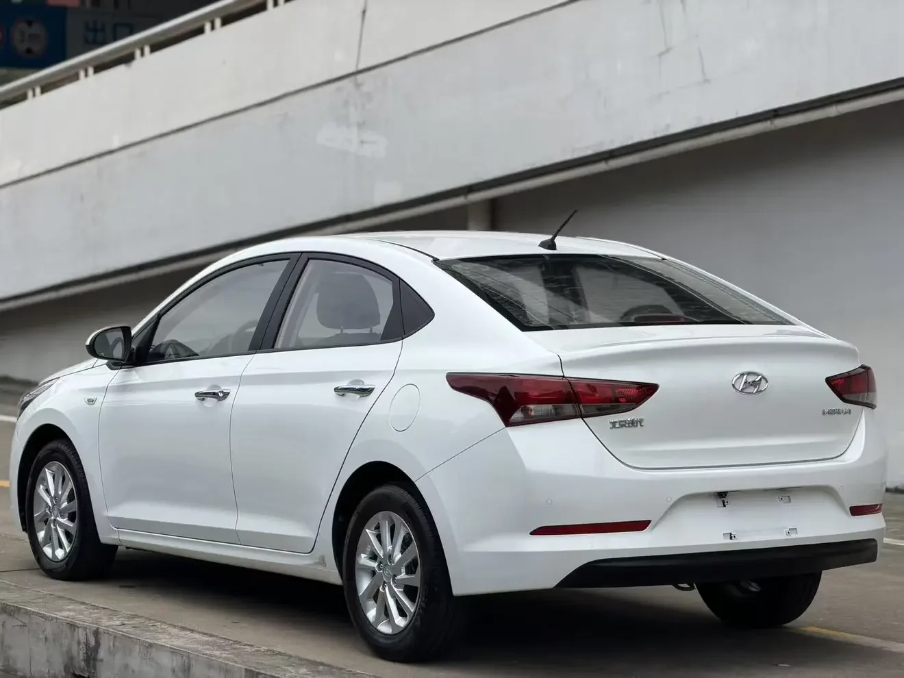 Hyundai Accept
