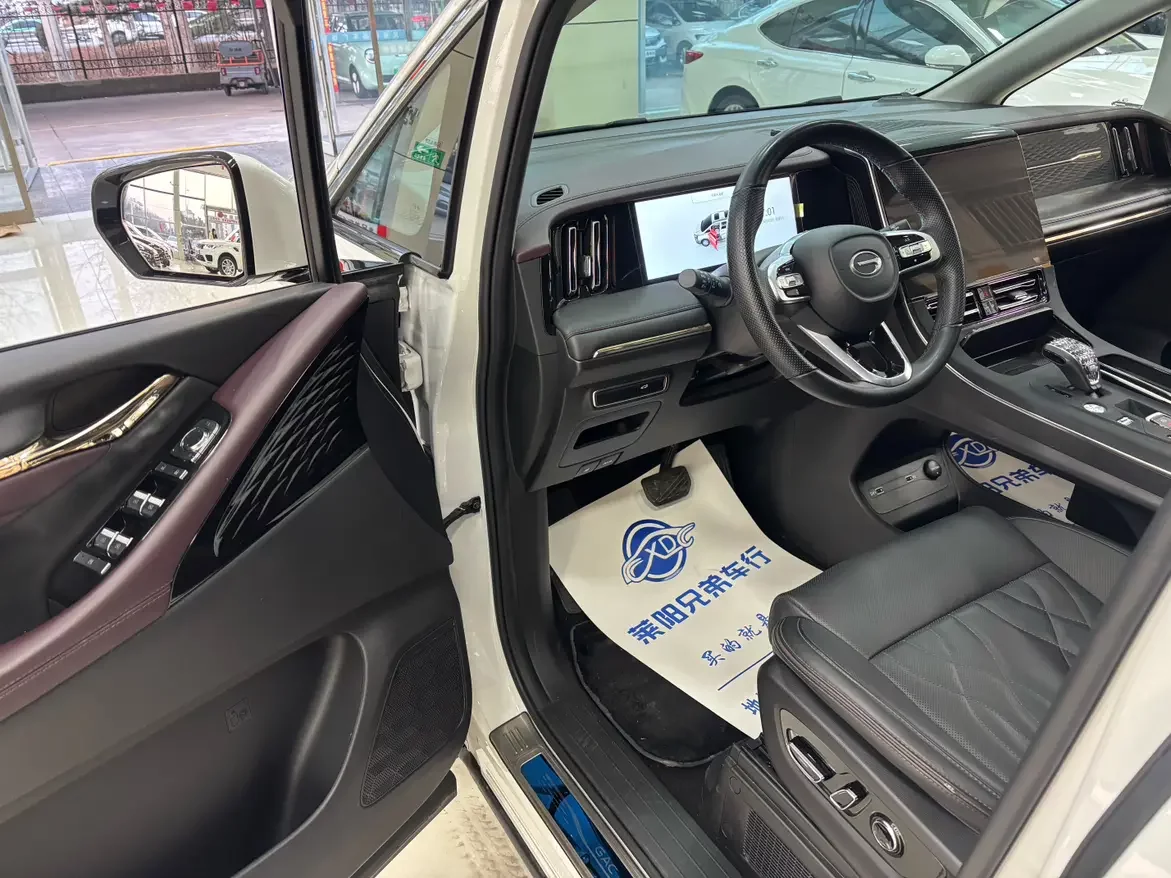 GAC Trumpchi M8