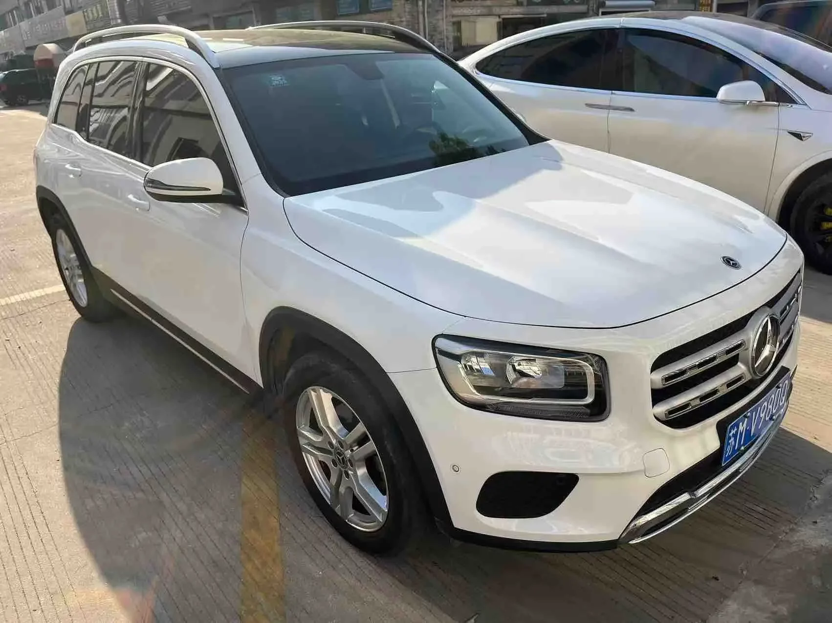 Mercedes-Benz GLB