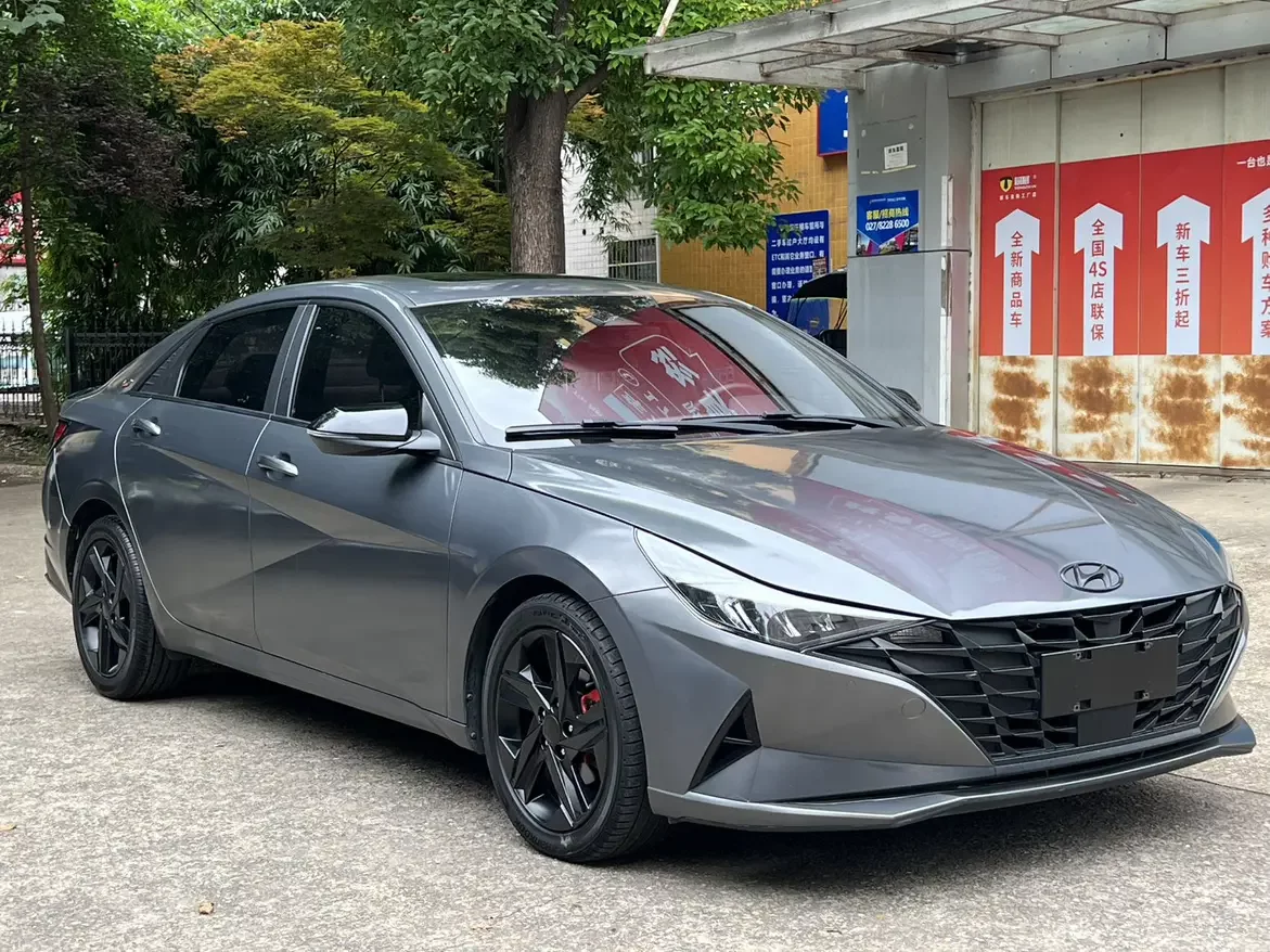 Hyundai Elantra