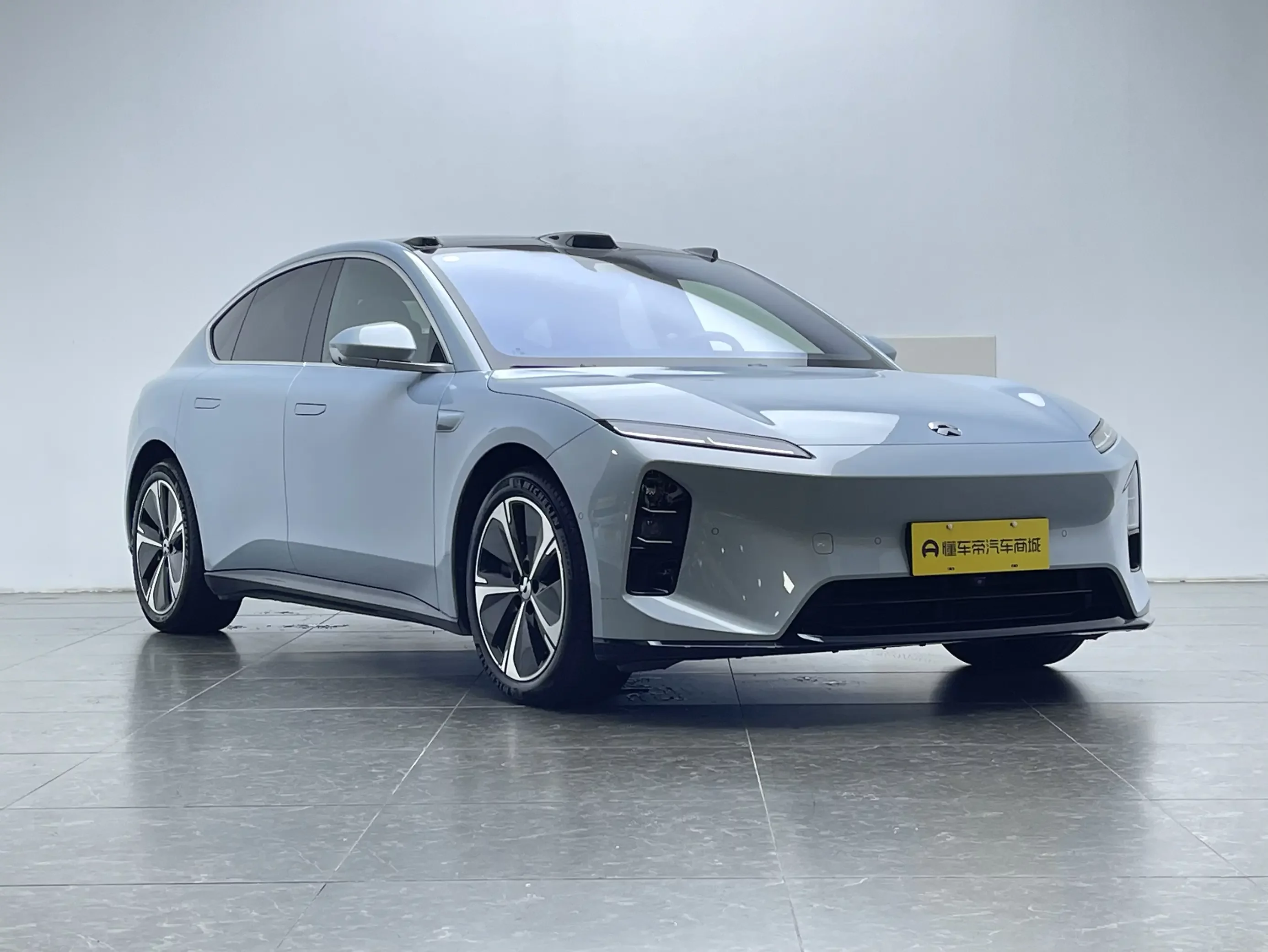 NIO ET5