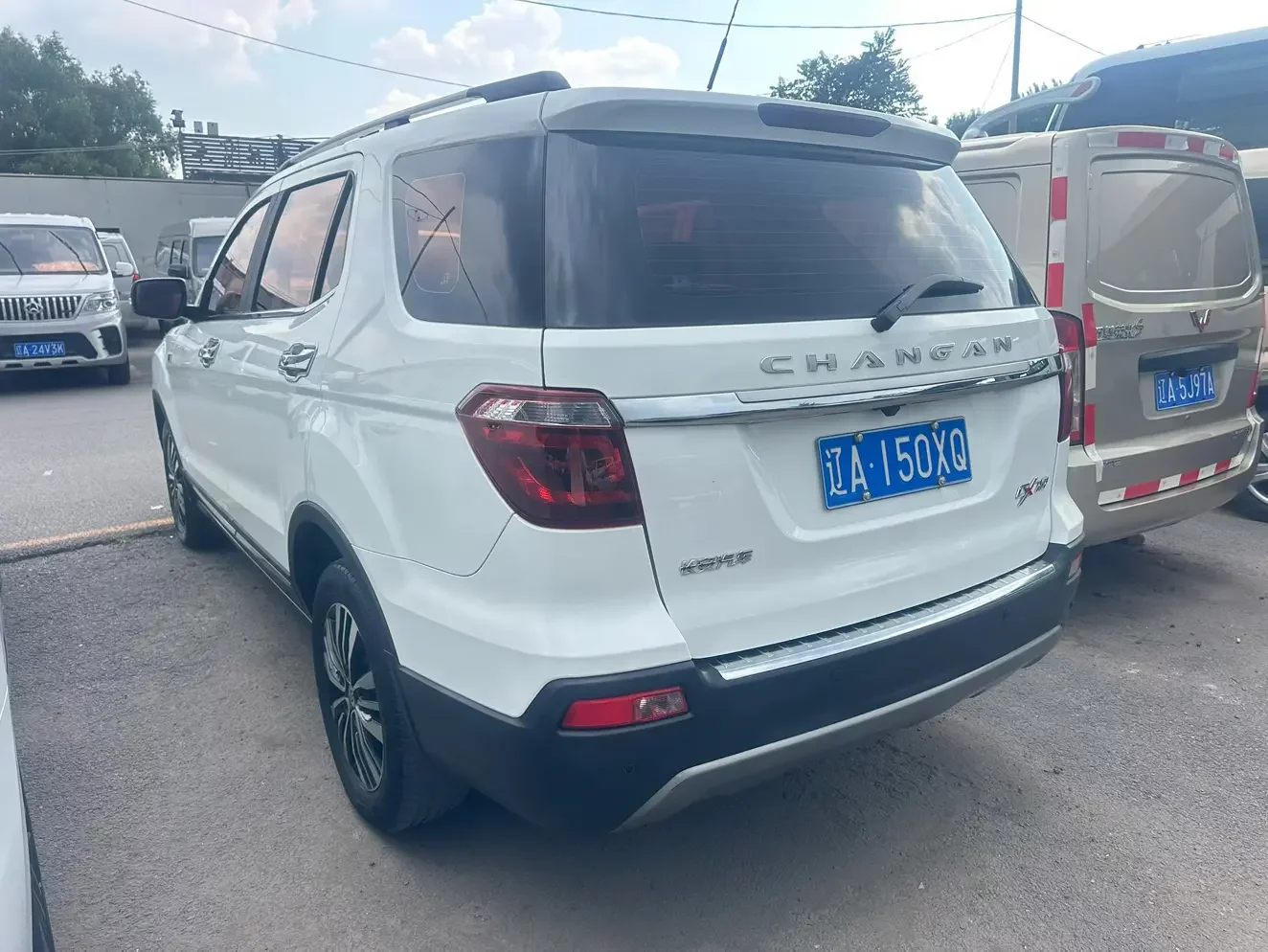 Oshan Changan Auchan CX70