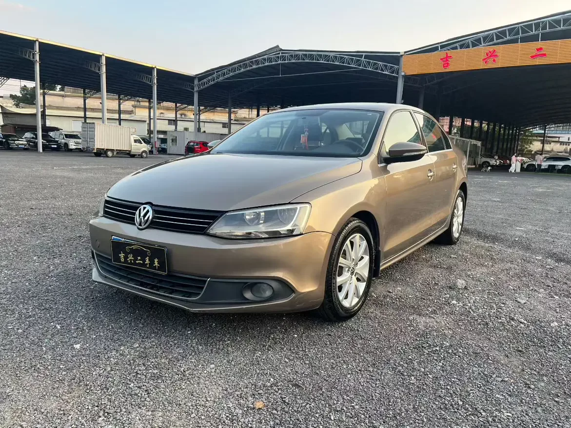Volkswagen Sagitar