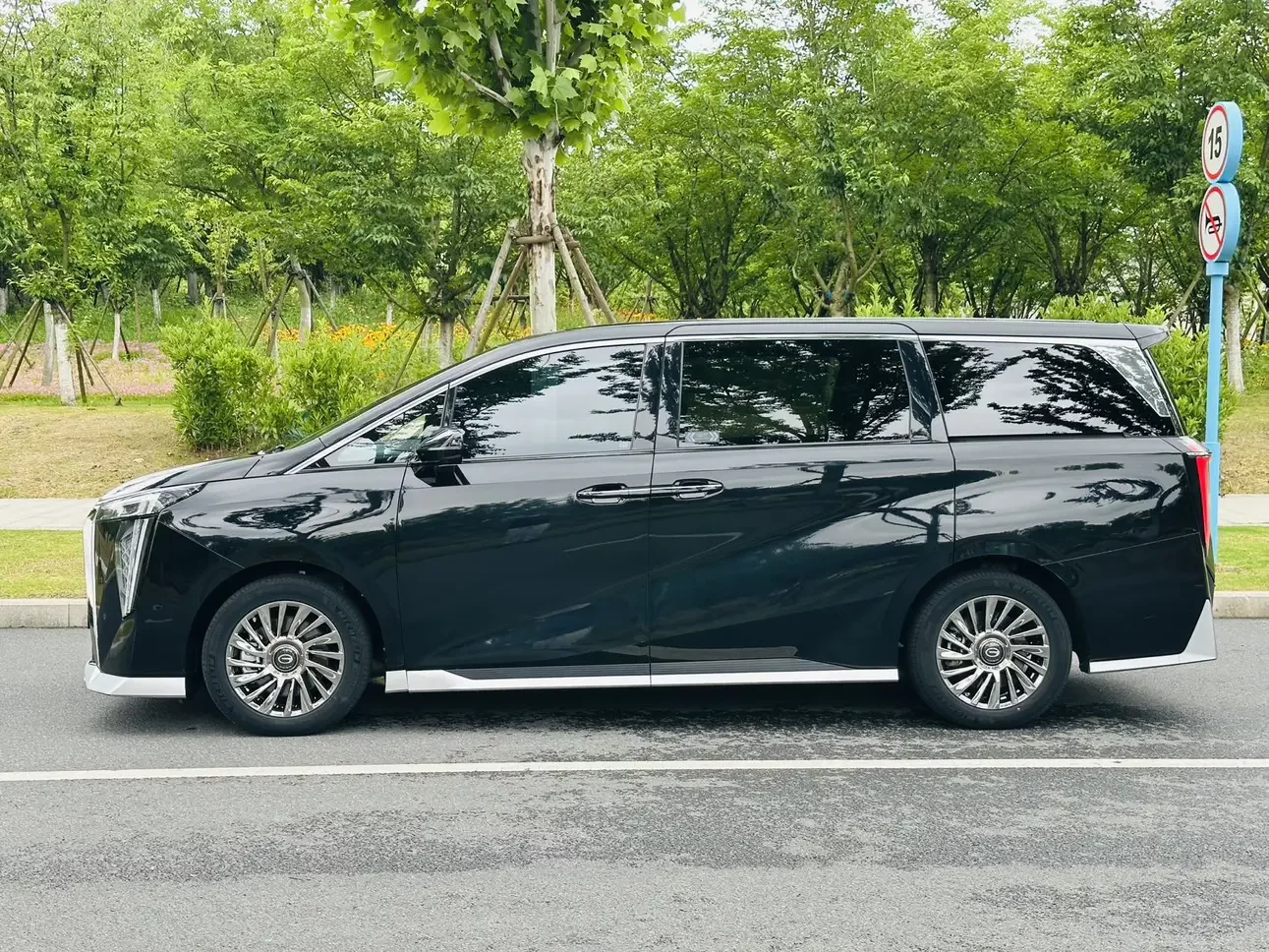 GAC Trumpchi M8
