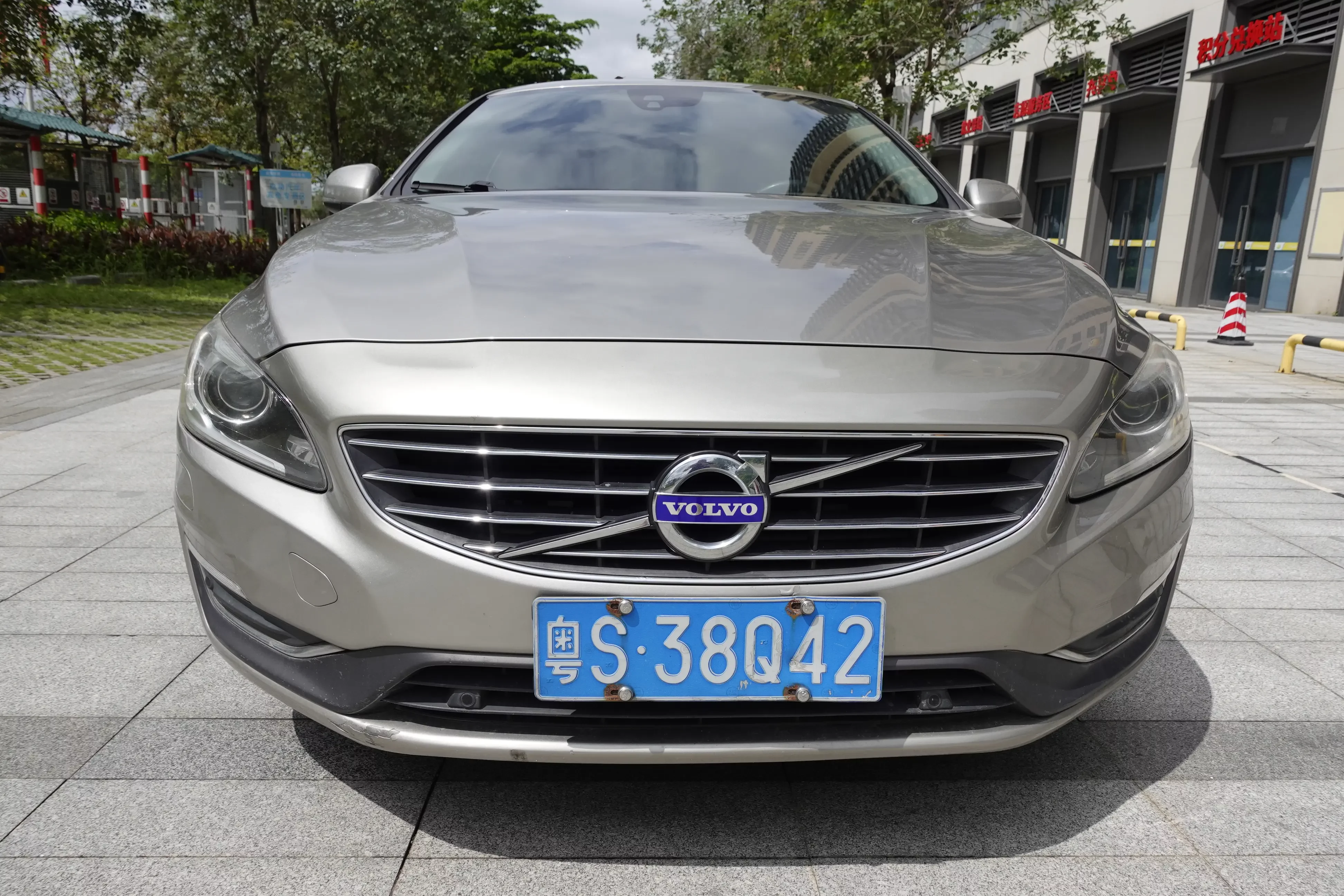 Volvo S60