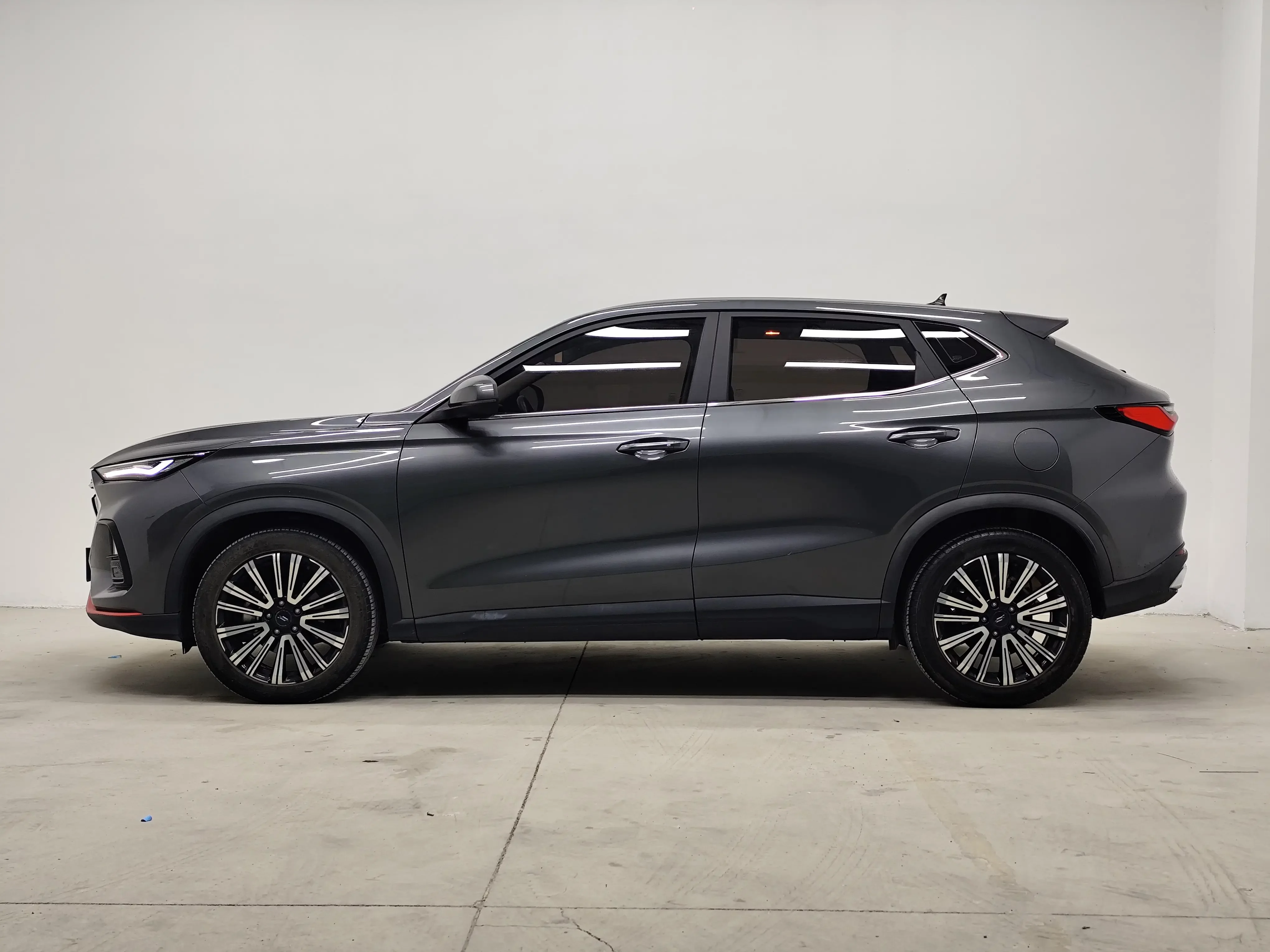 Oshan Changan Auchan X5
