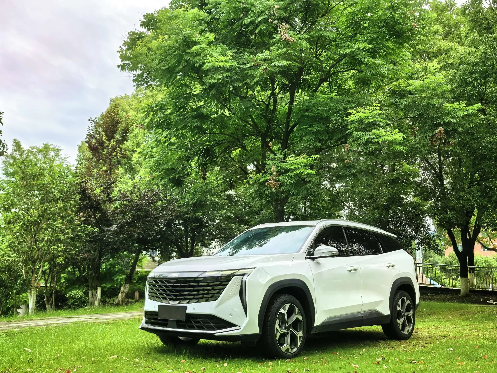 Geely Atlas L