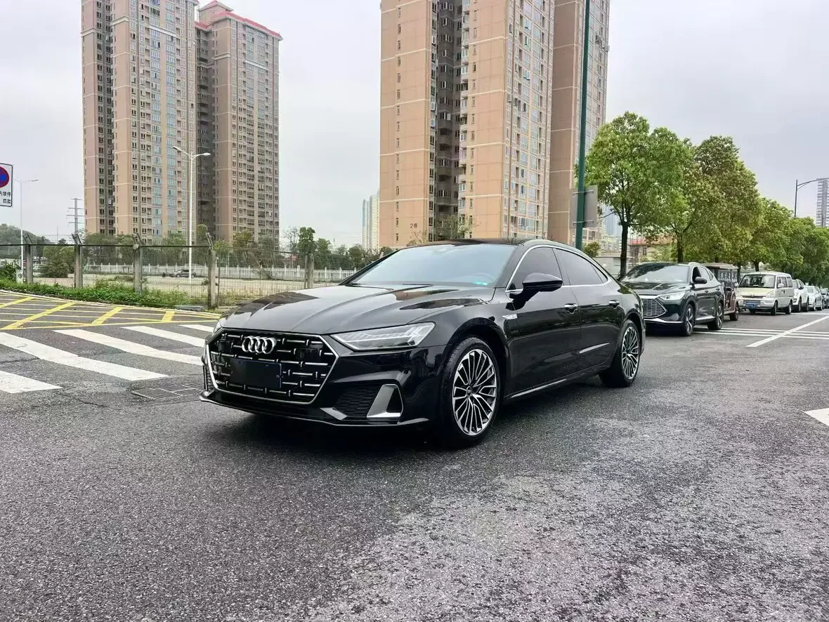 Audi A7L