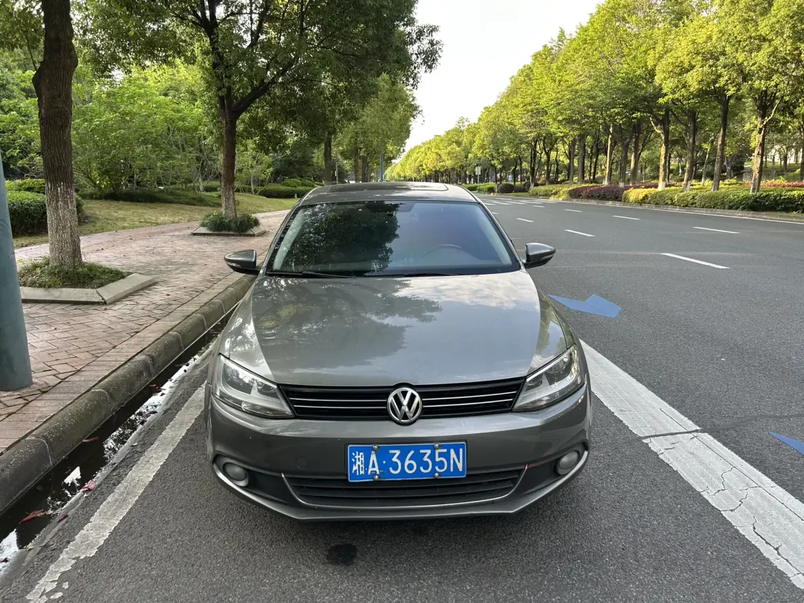 Volkswagen Sagitar