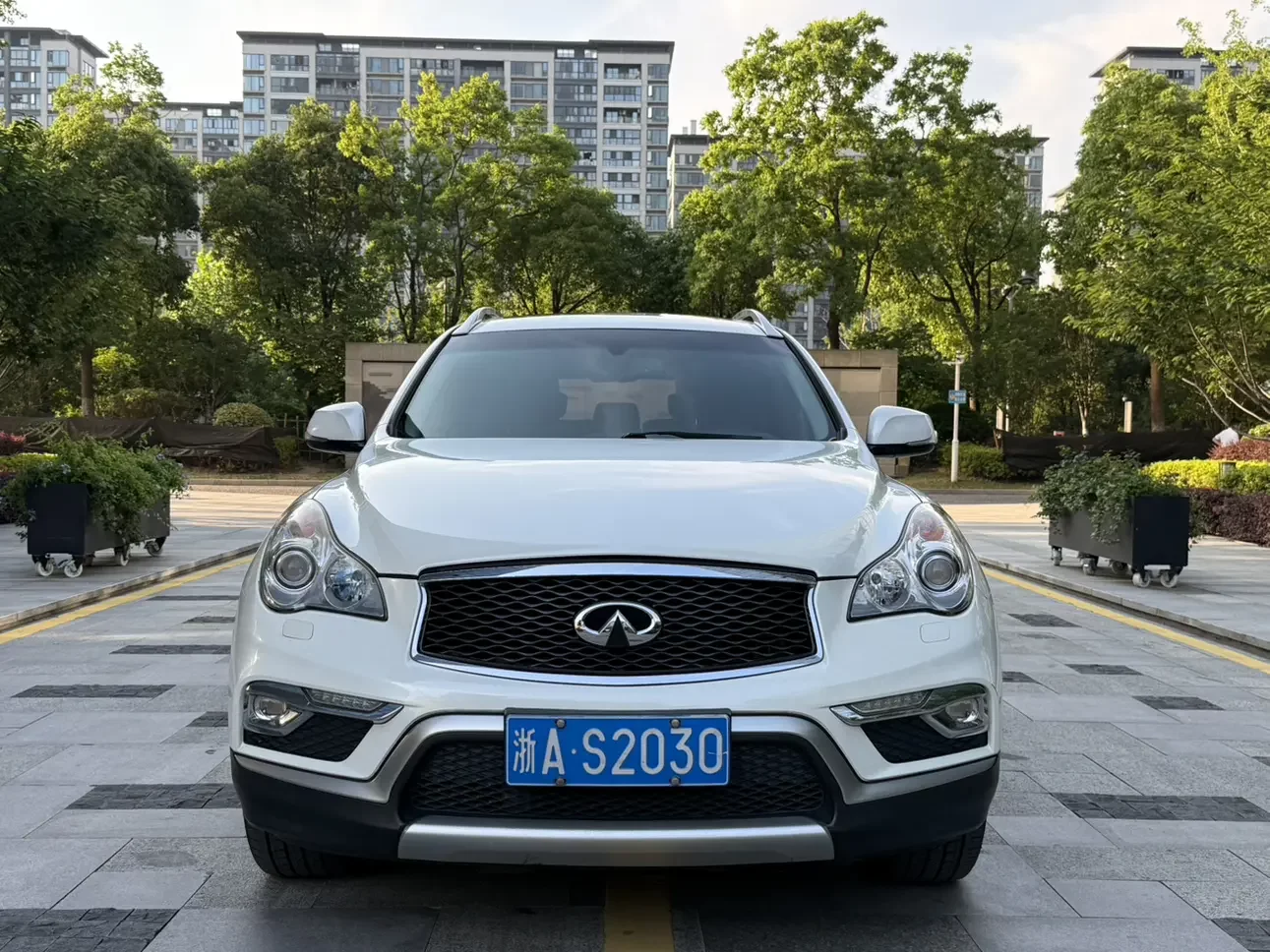 Infiniti QX50