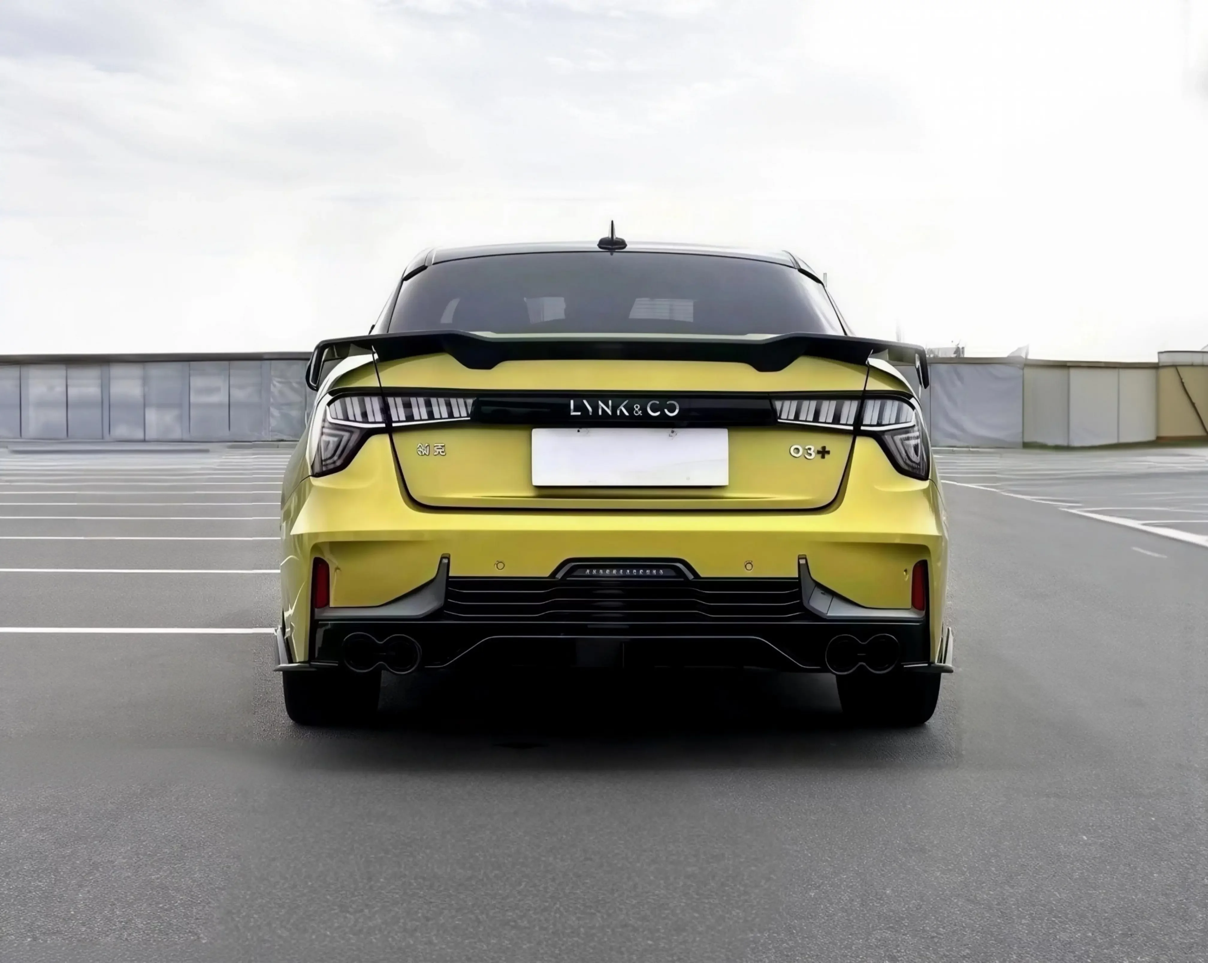 Lynk & Co 03