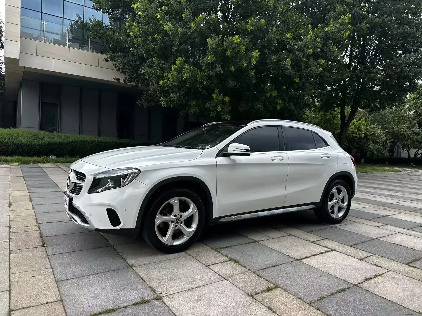 Mercedes-Benz GLA