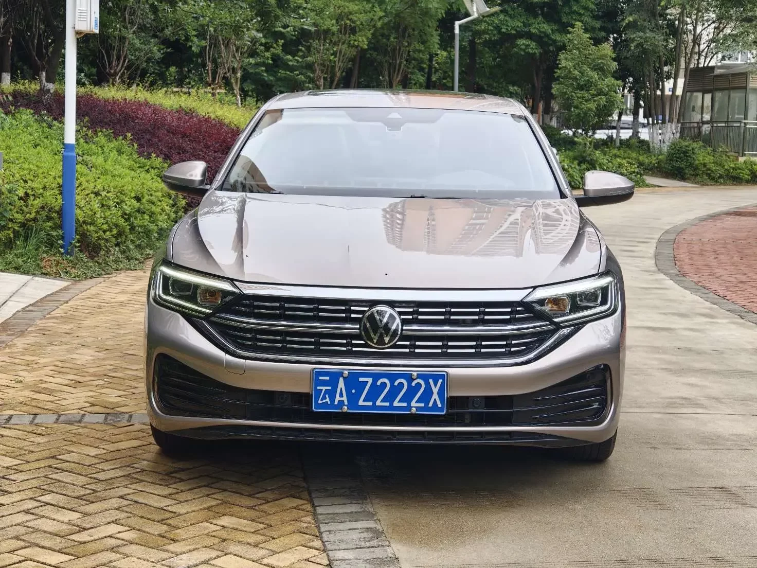 Volkswagen Sagitar