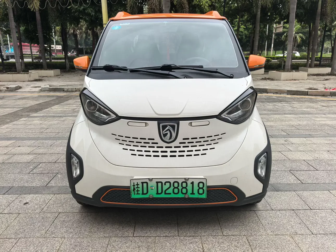 Baojun E100