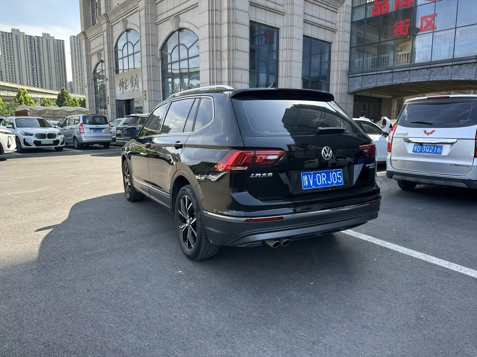 Volkswagen Tiguan L
