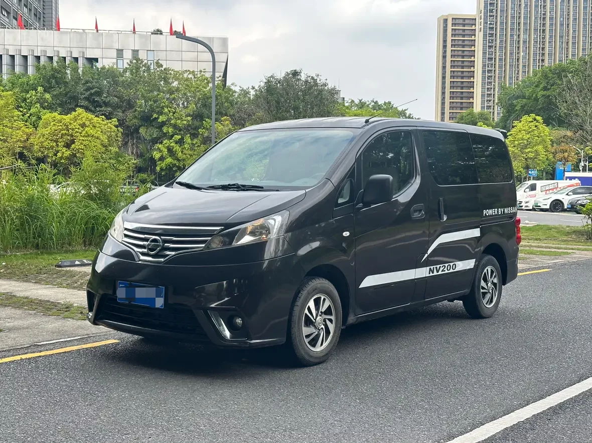 Nissan NV200