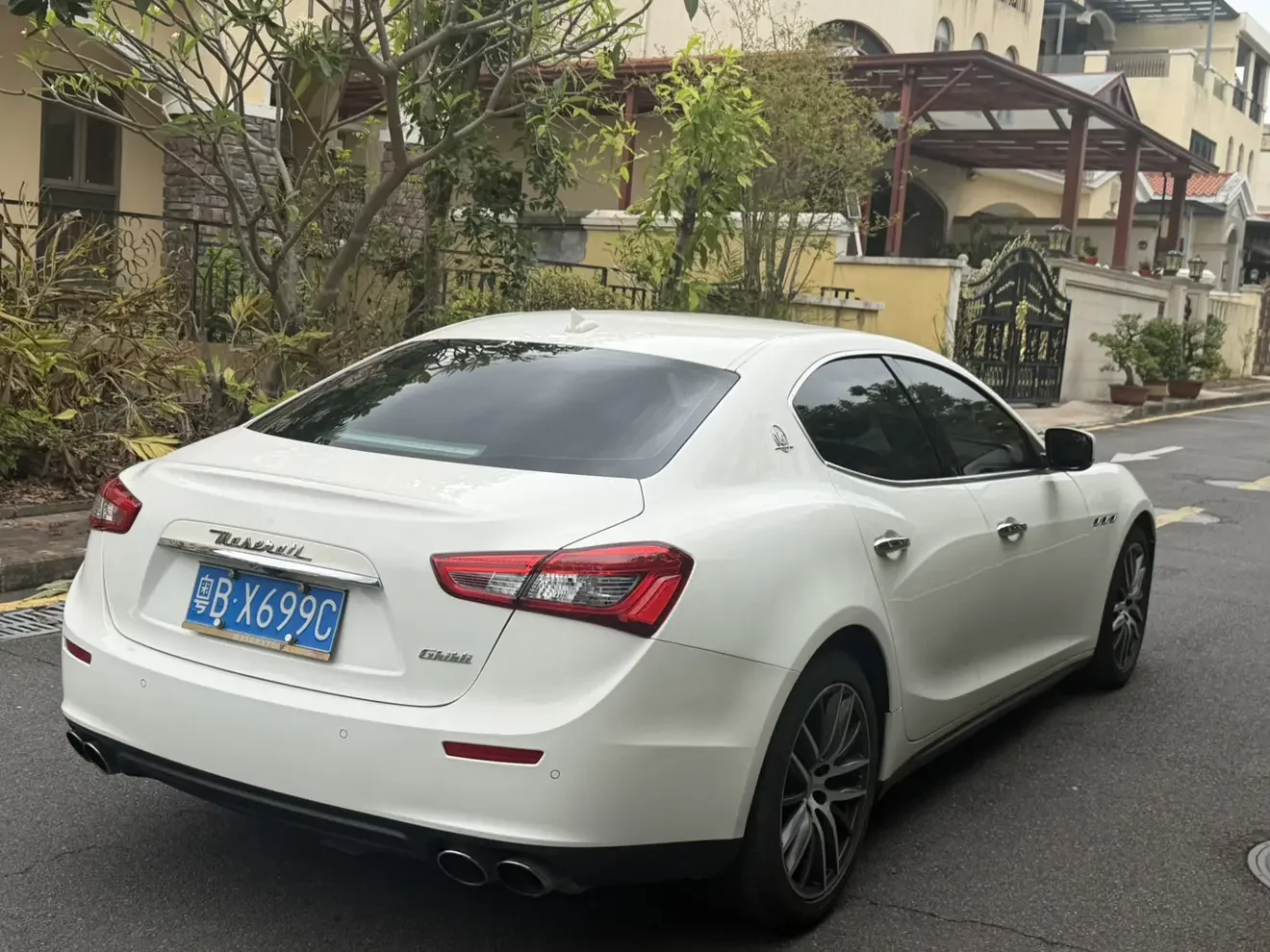 Maserati Ghibli
