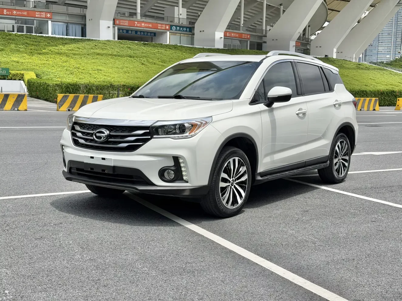 GAC Trumpchi GS4  из Китая