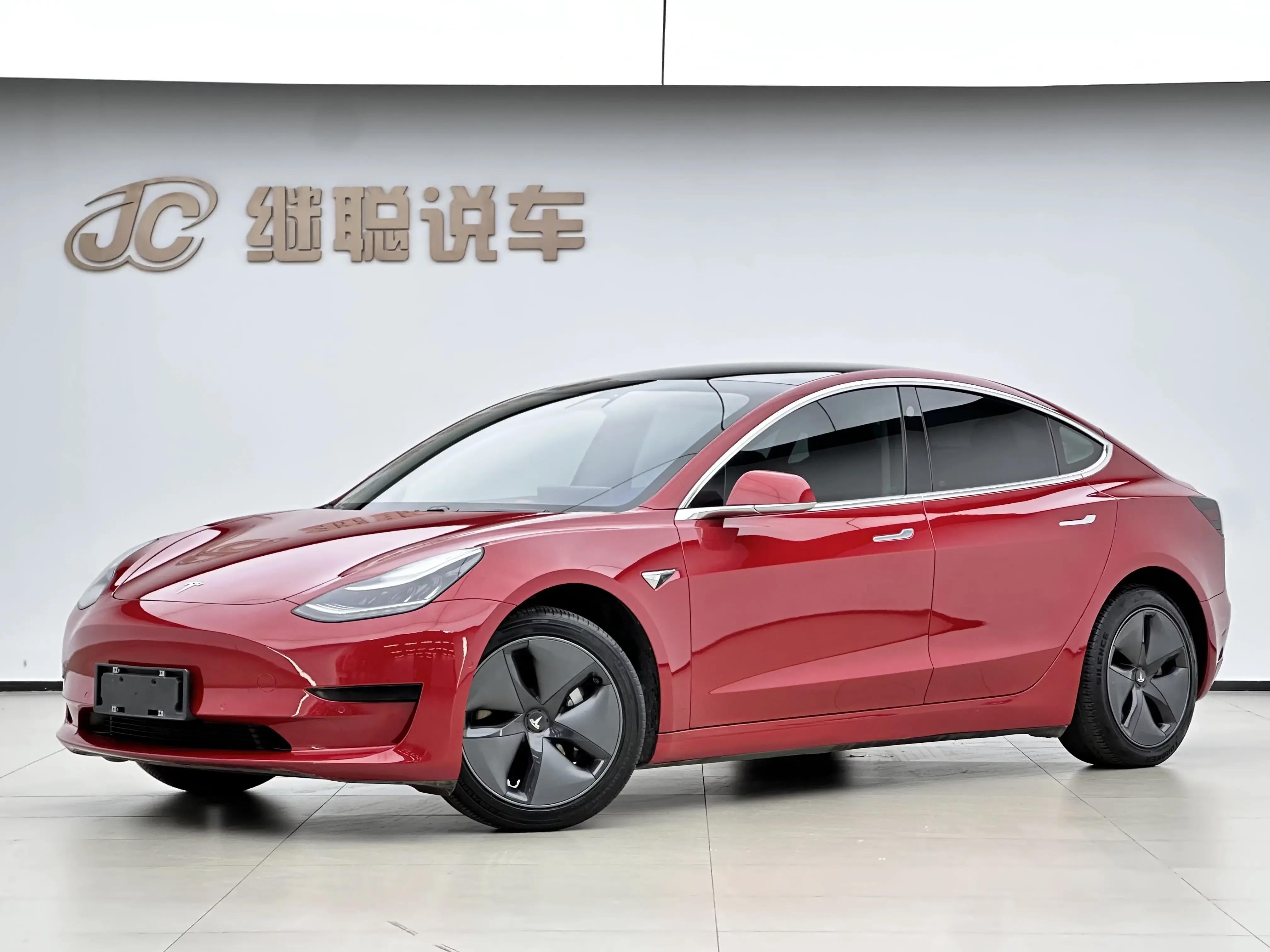 Tesla Model 3  из Китая