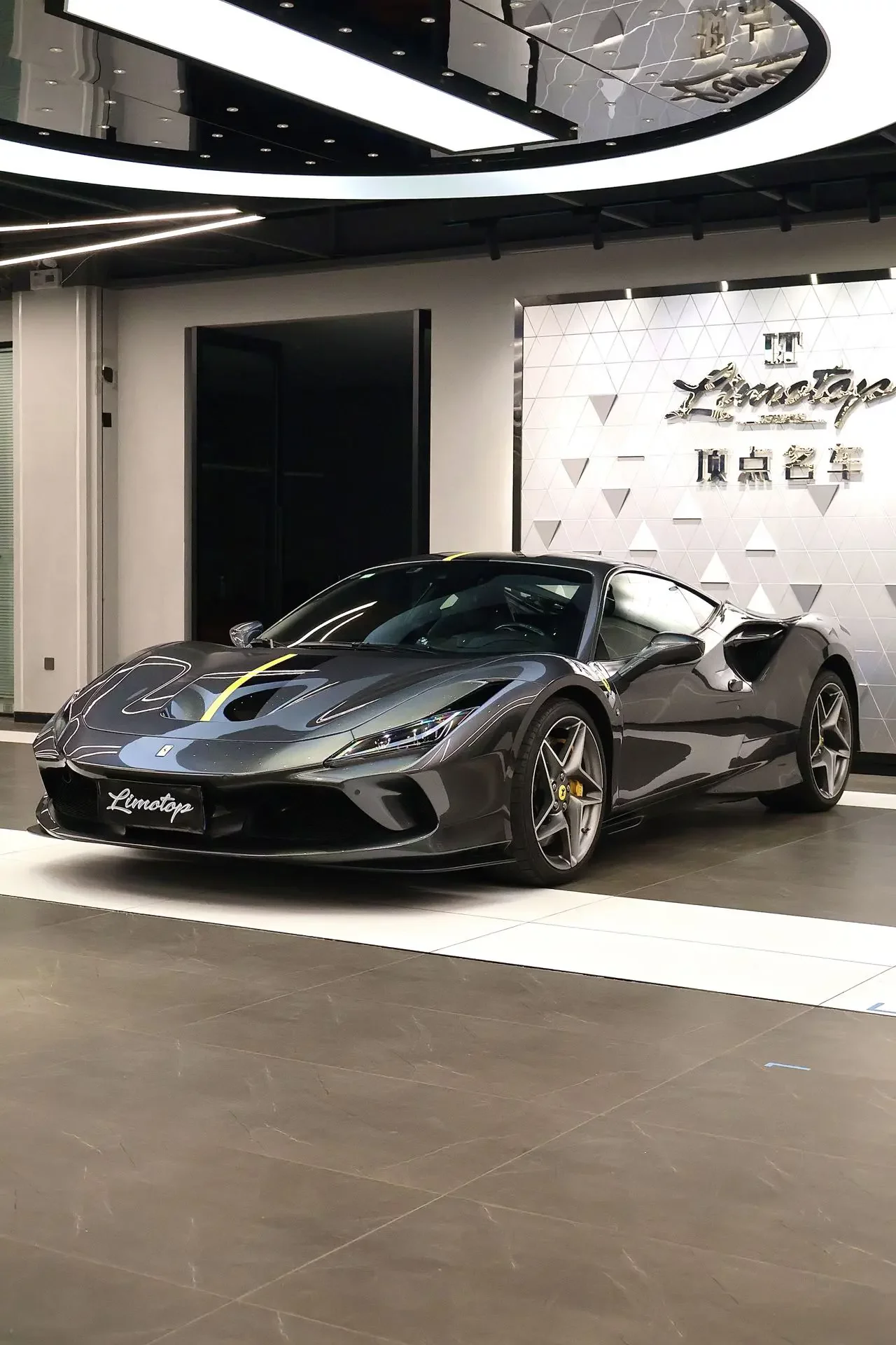 Ferrari F8