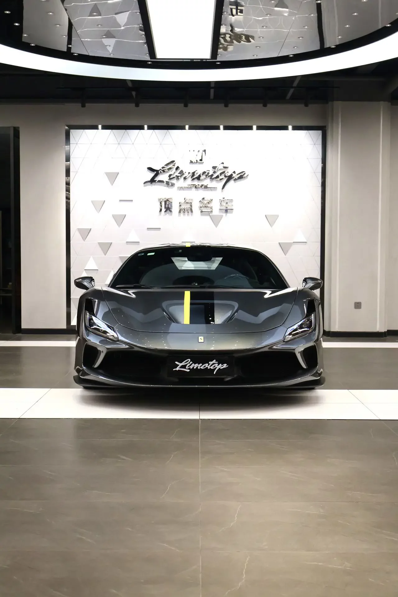 Ferrari F8