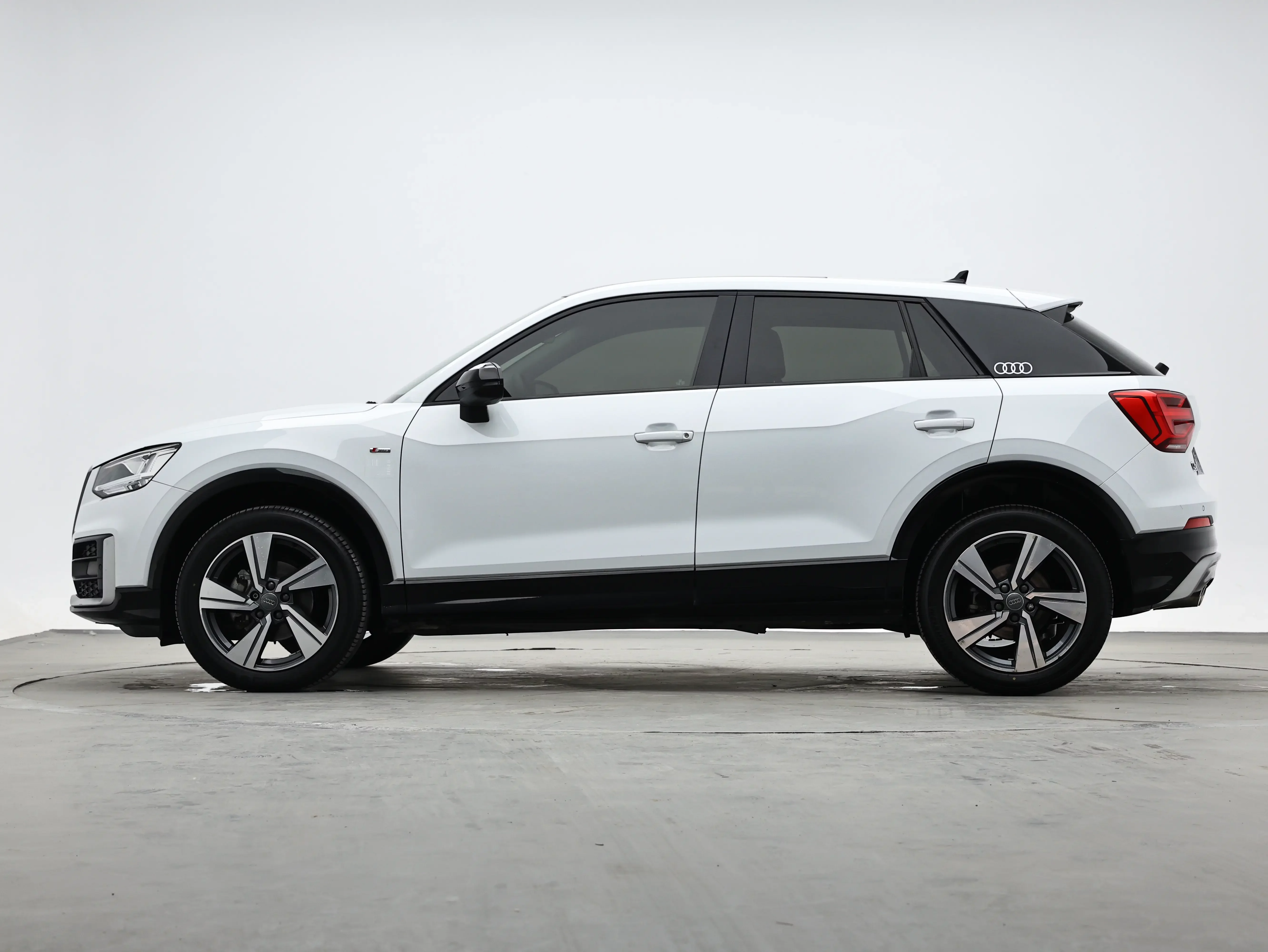 Audi Q2L