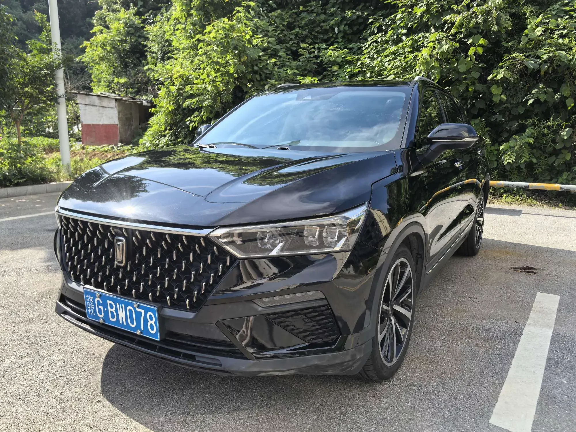 FAW Bestune T77