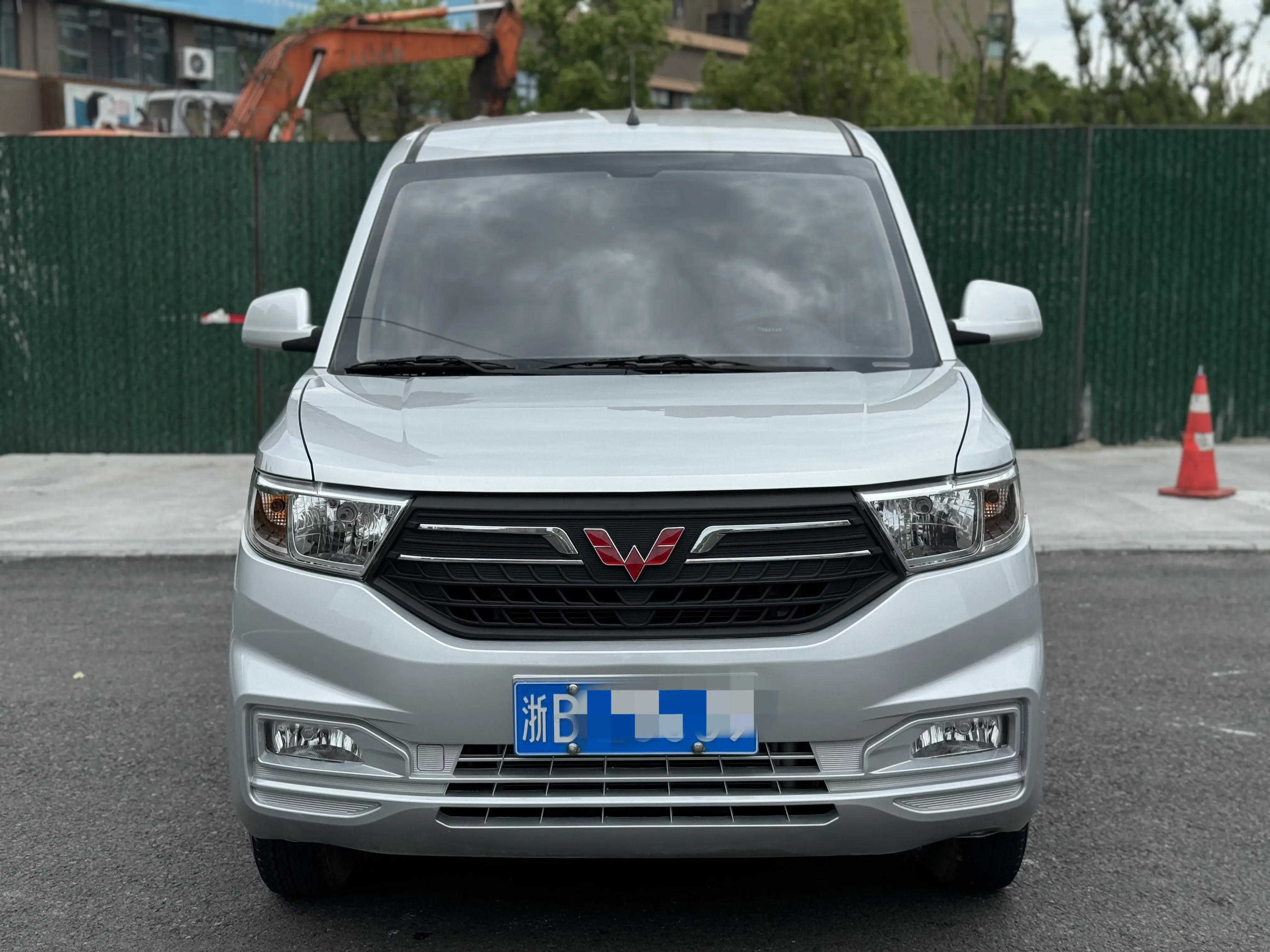 Wuling Hongguang V
