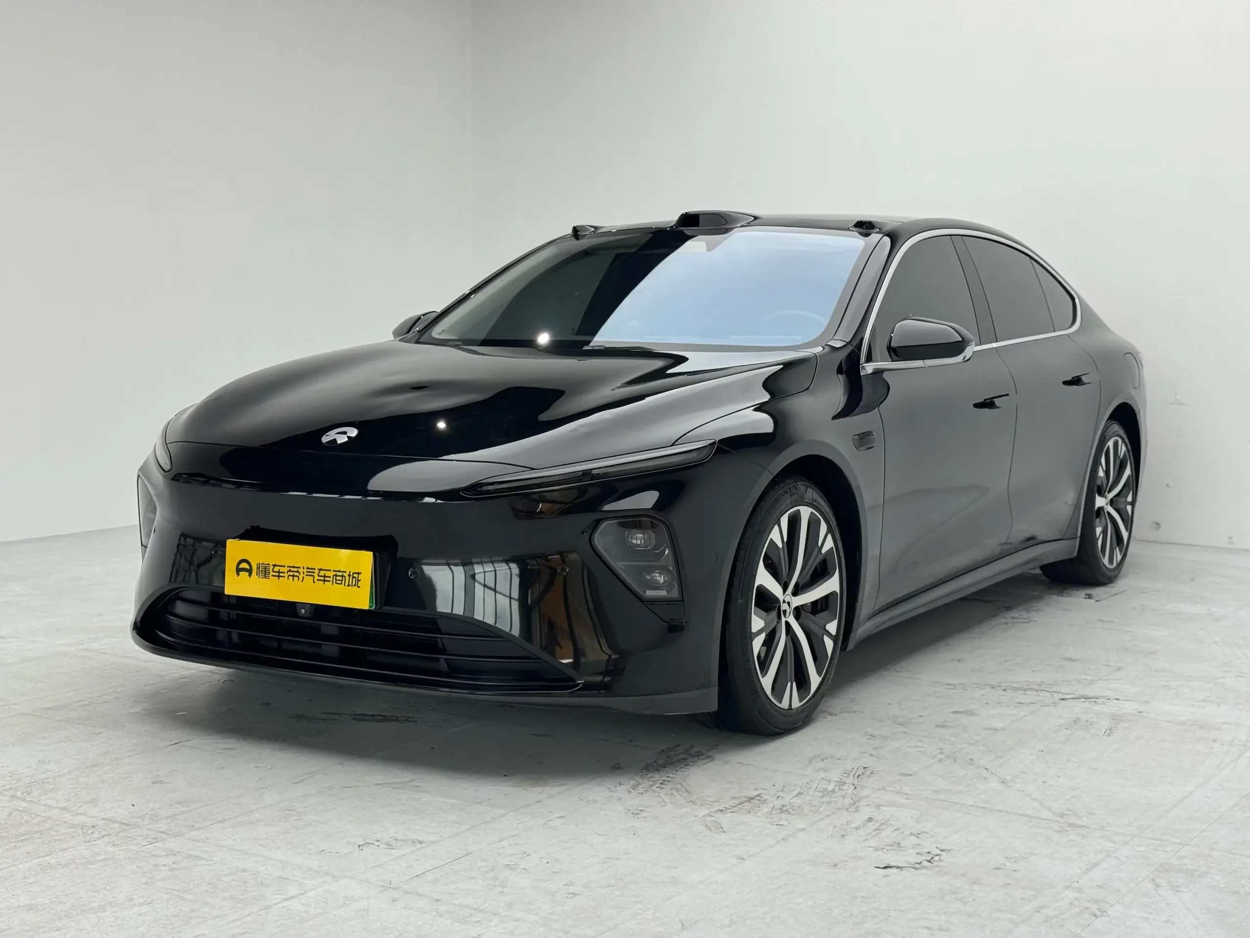 NIO ET7