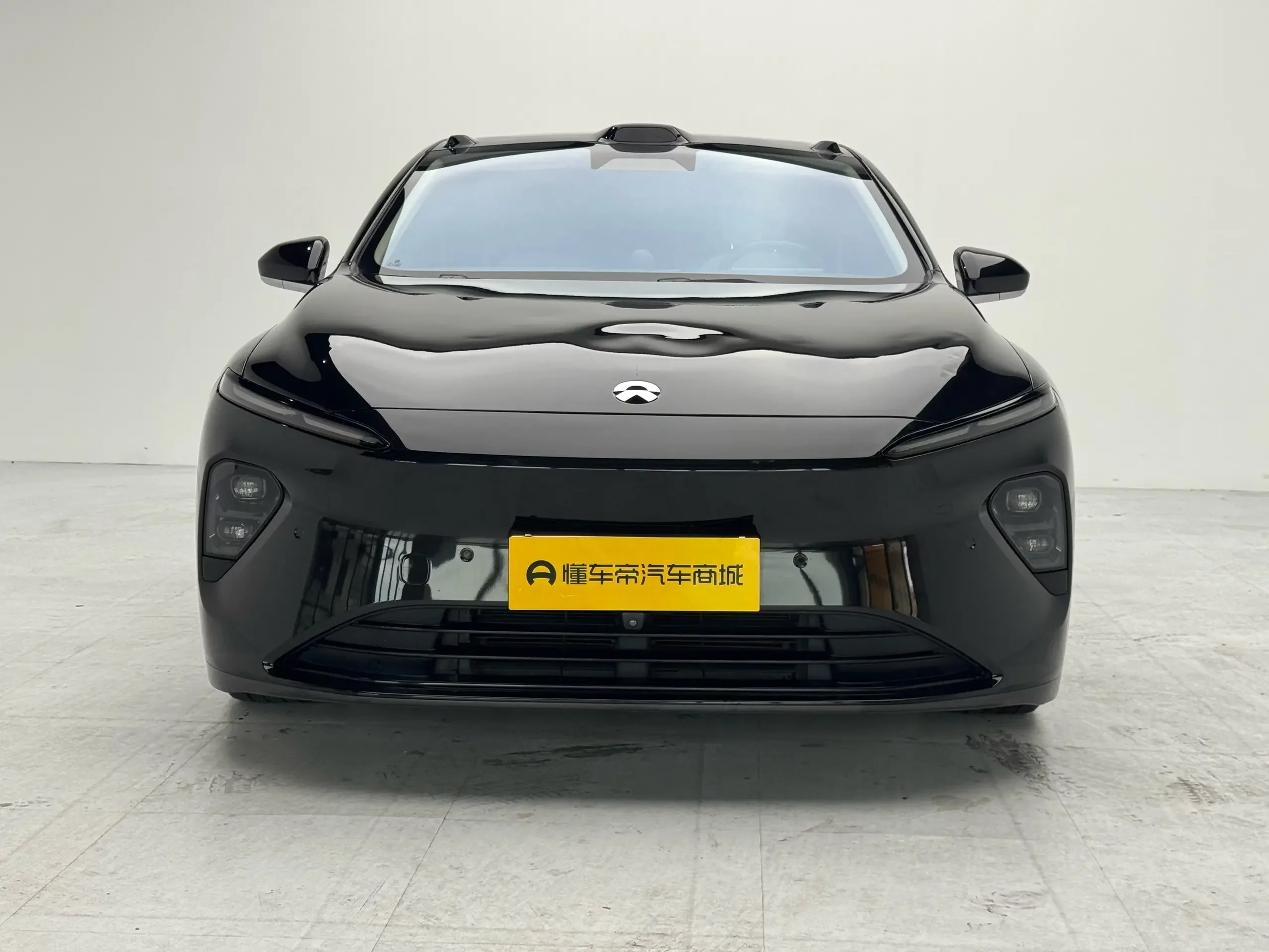 NIO ET7