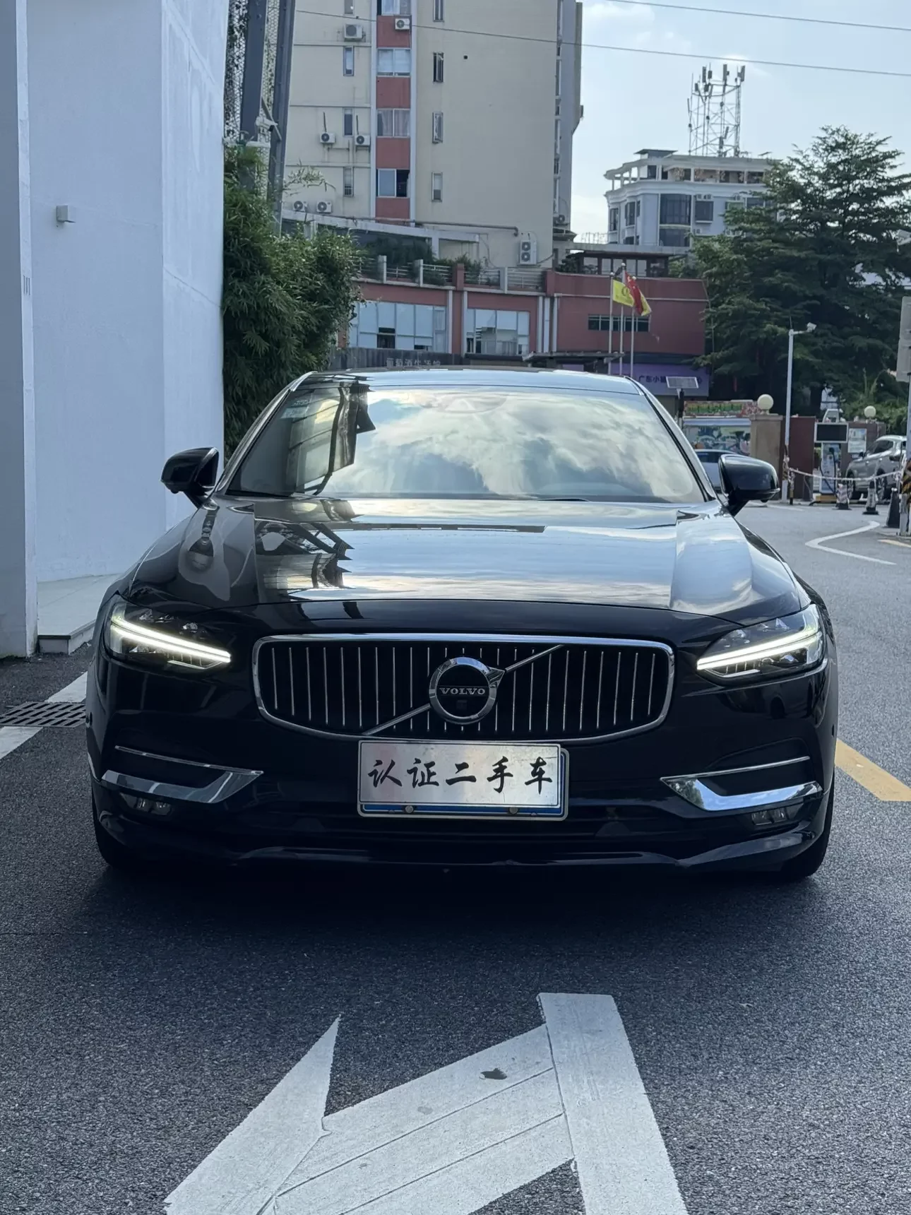 Volvo S90
