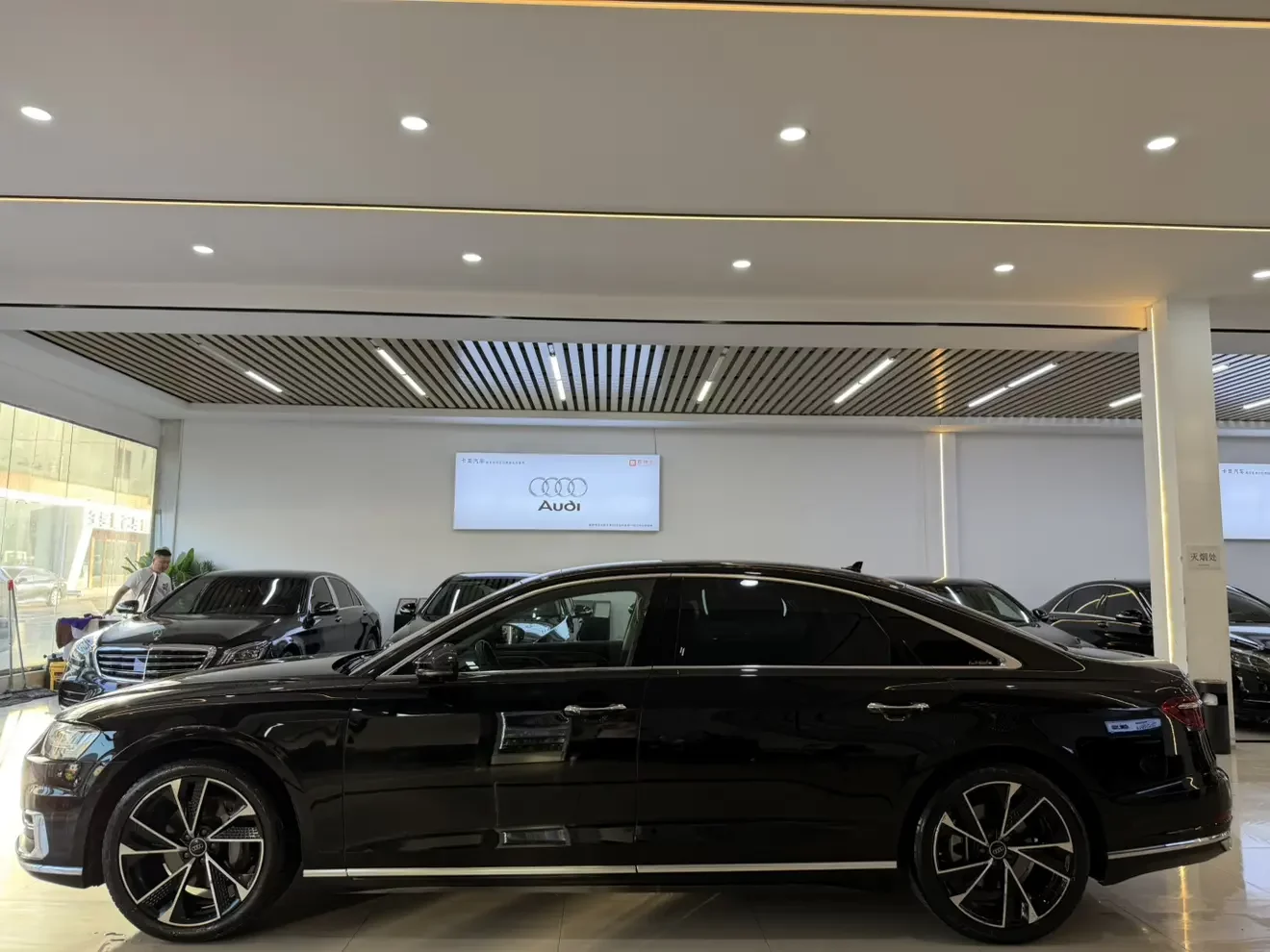 Audi A8