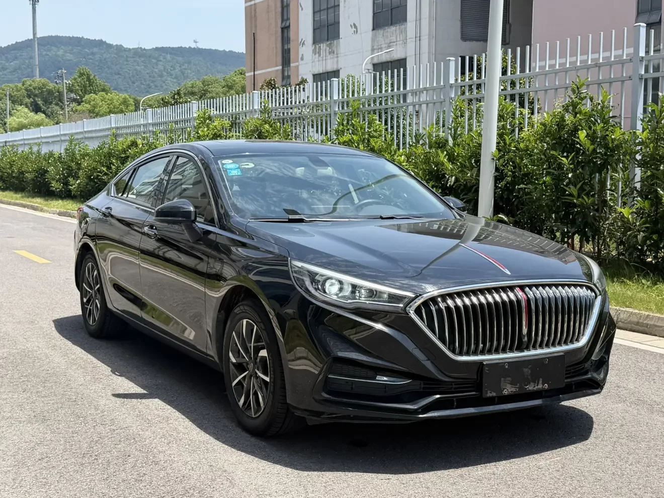 Hongqi H5 classic