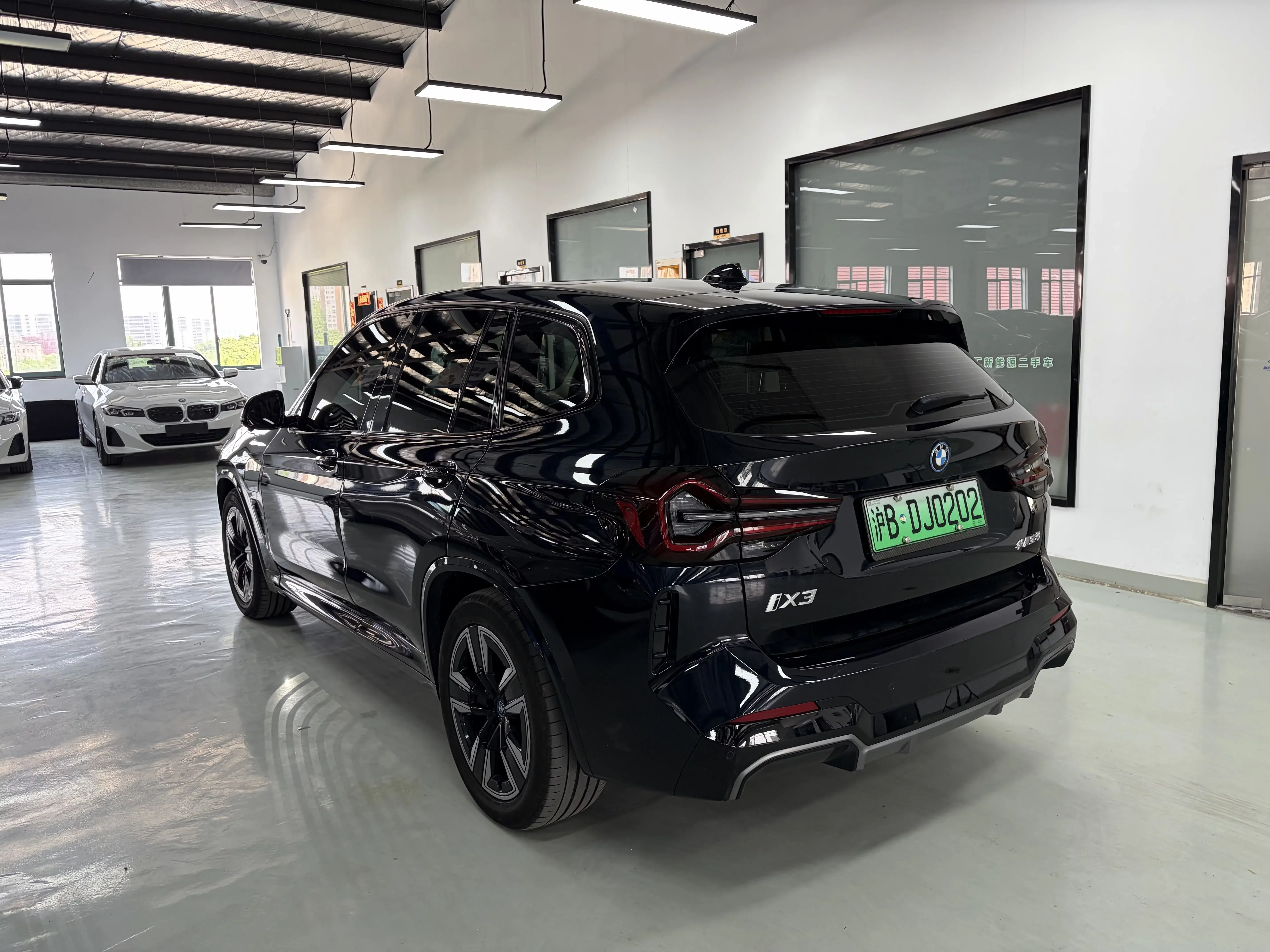 BMW iX3