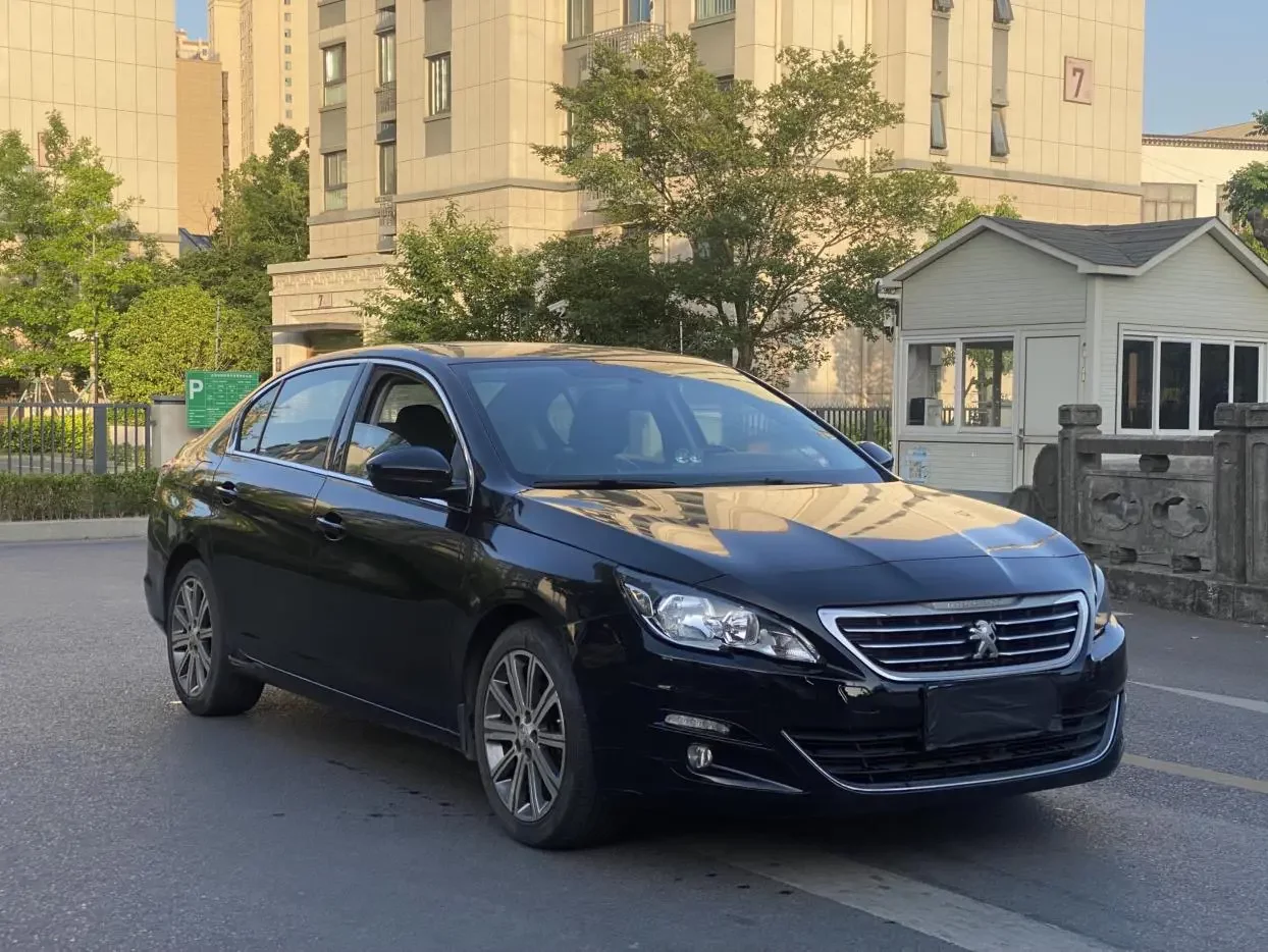 Peugeot 408