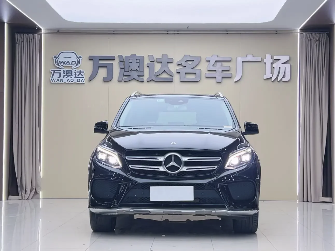 Mercedes-Benz GLE (Imported)