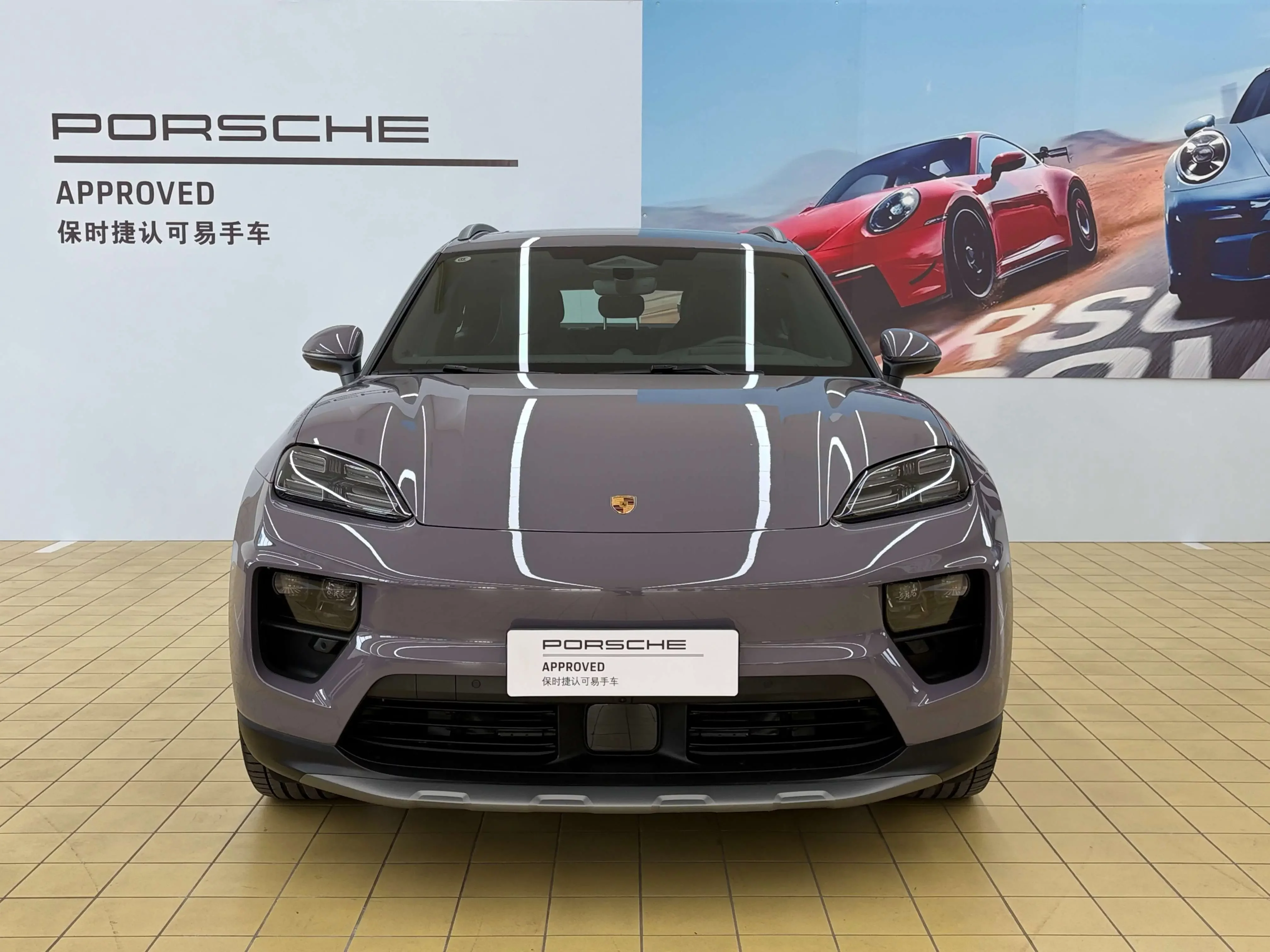 Porsche Macan EV