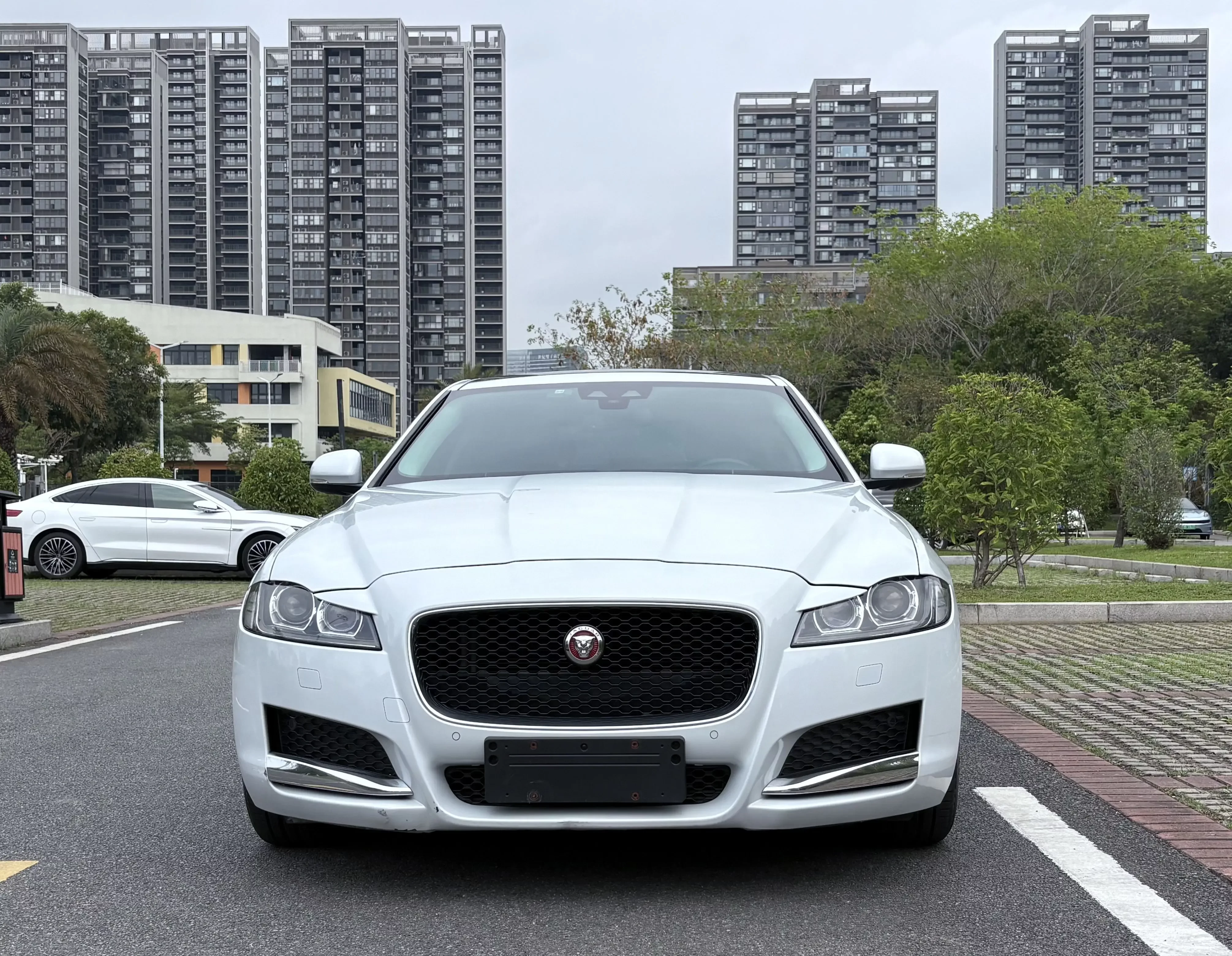 Jaguar XFL