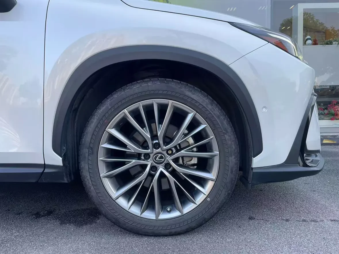 Lexus NX PHEV