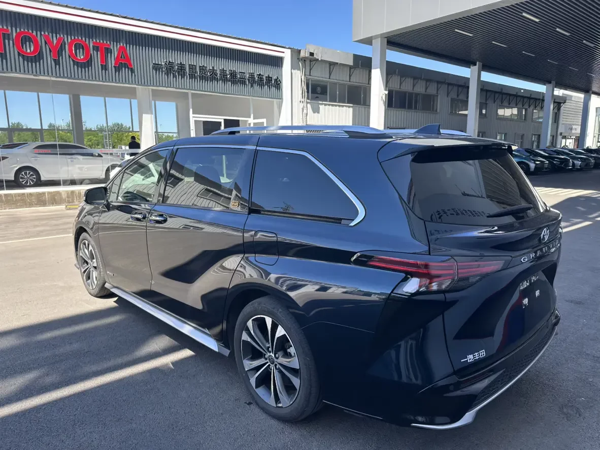 Toyota Granvia