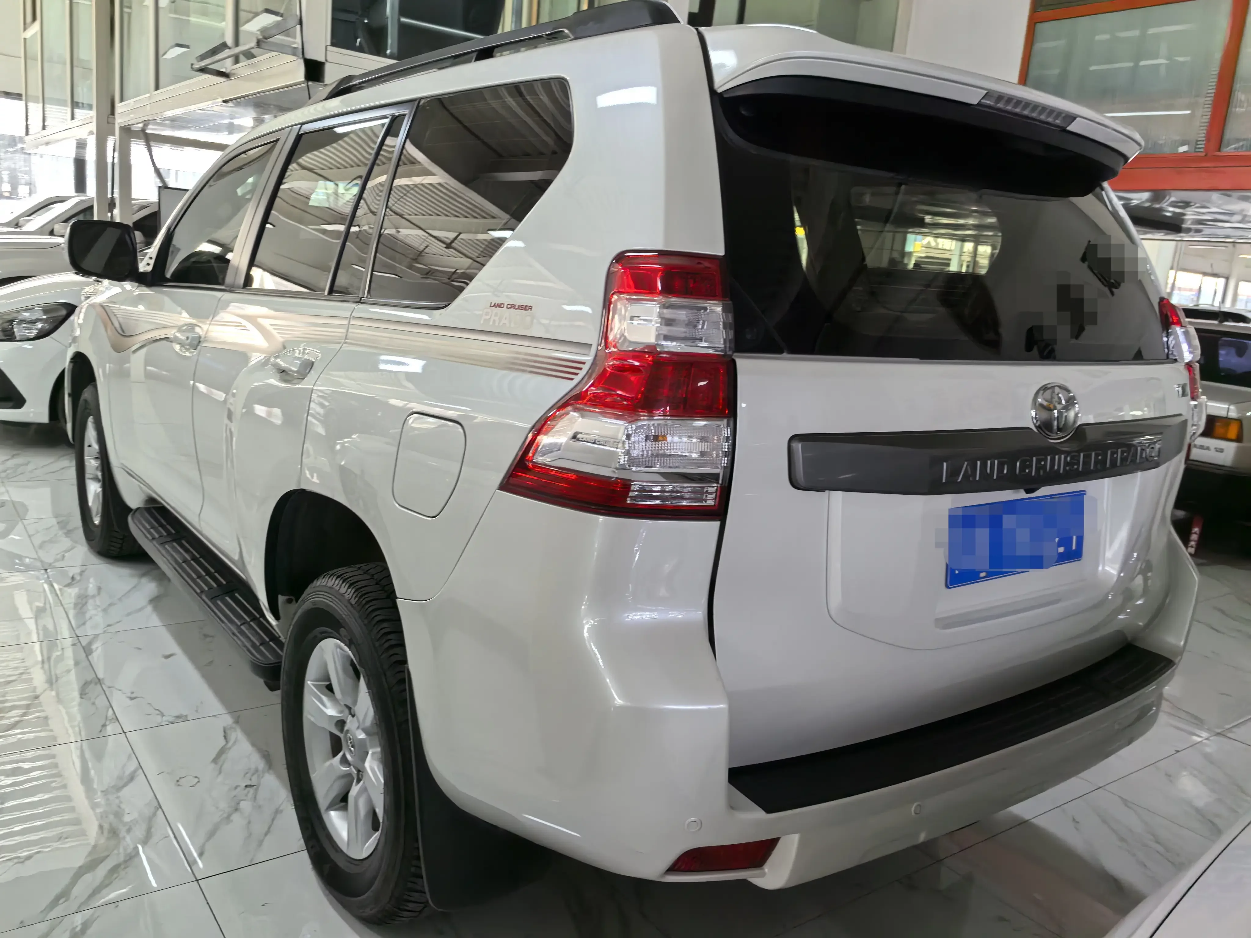 Toyota Prado