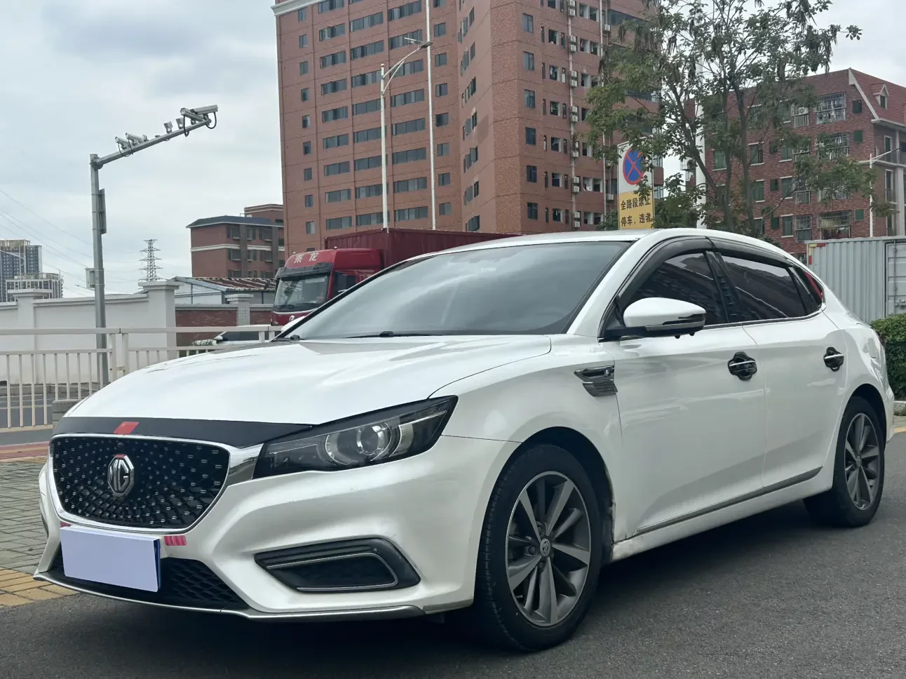 MG 6