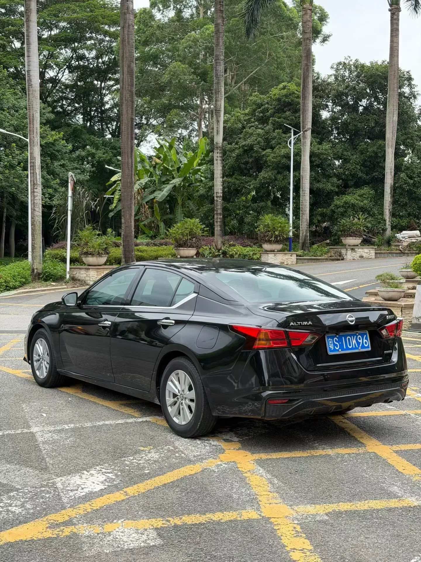 Nissan Altima