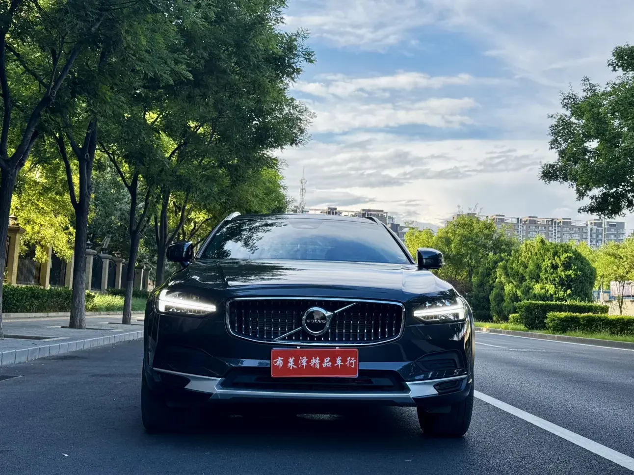 Volvo V90