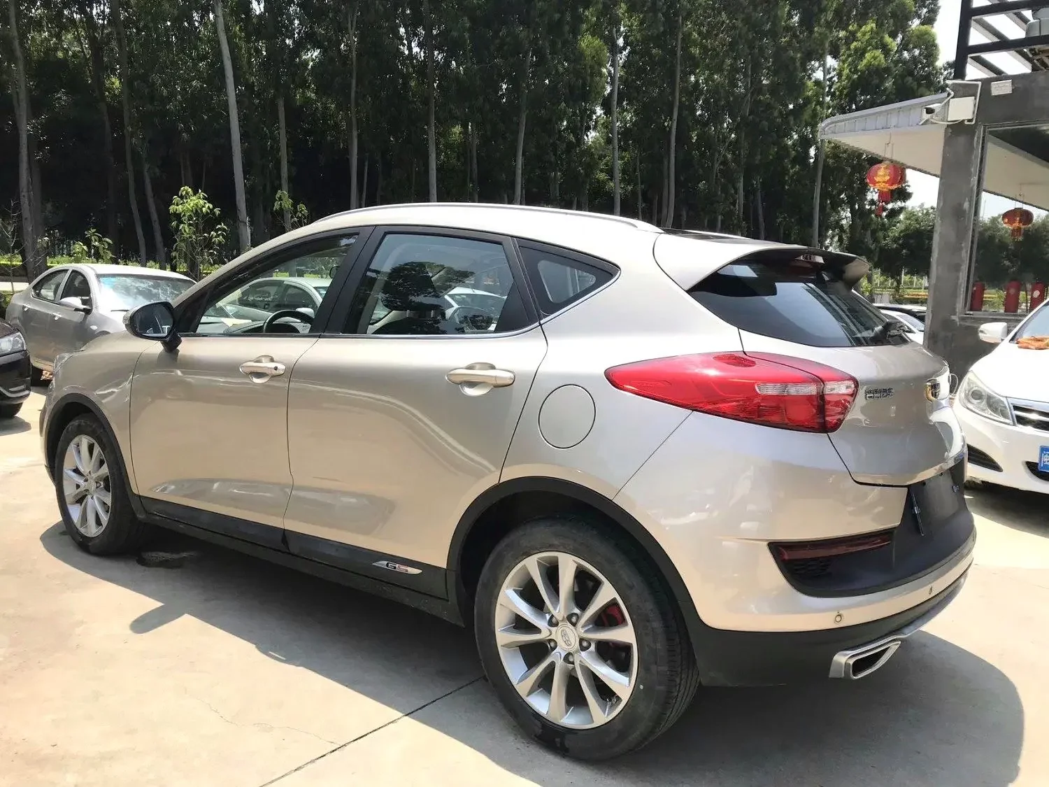 Geely Emgrand GS