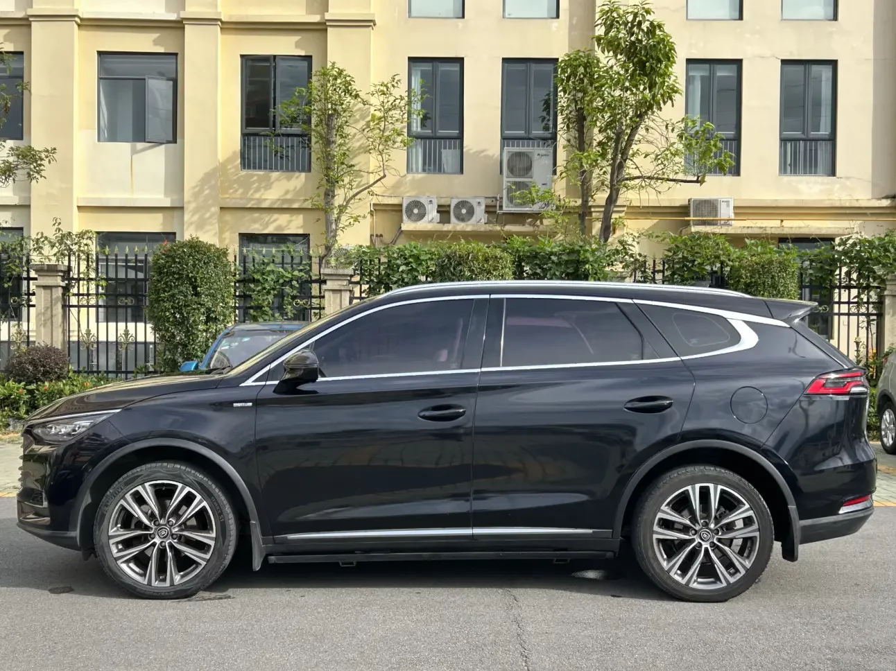 BYD Tang