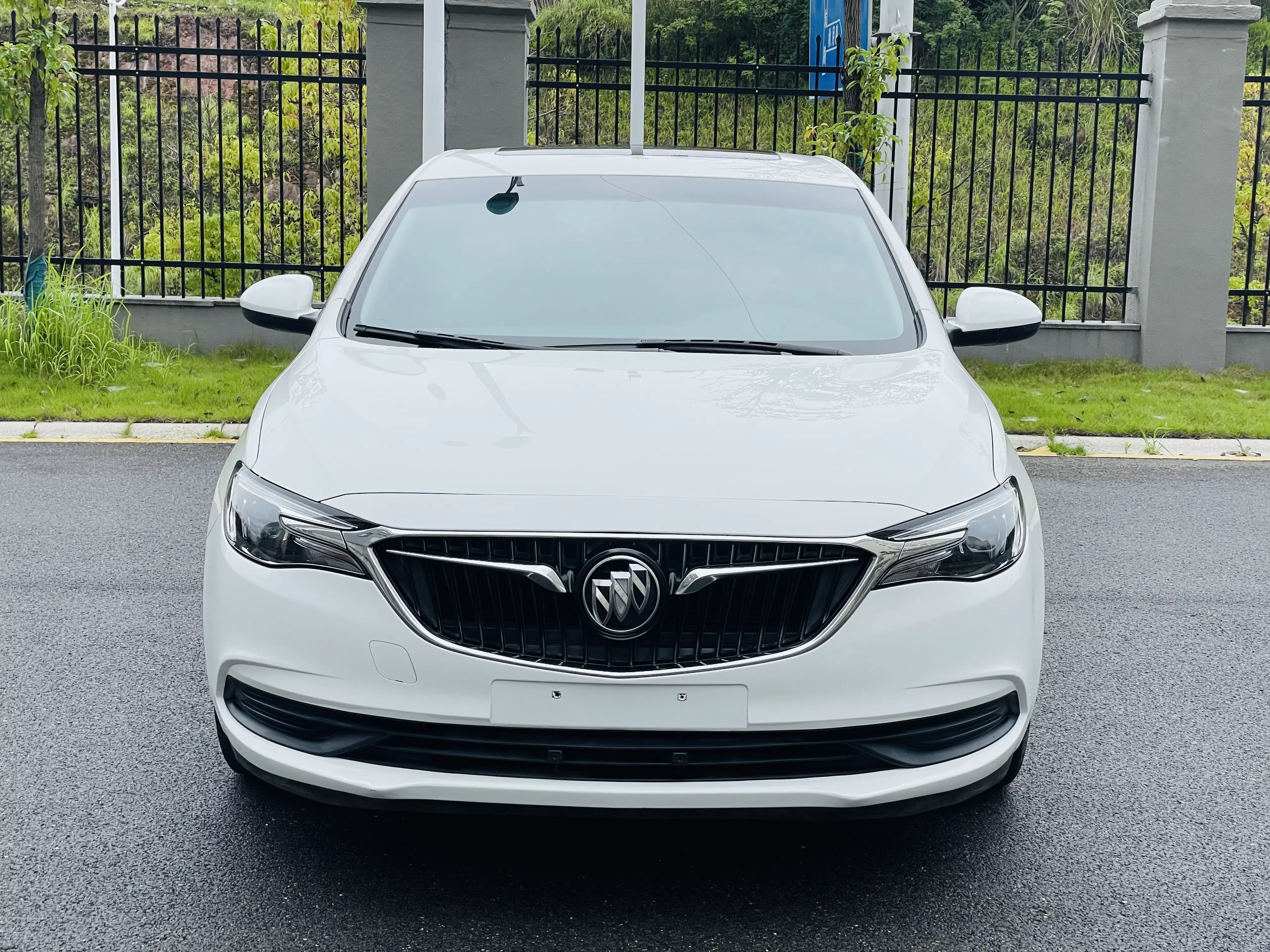 Buick Yinglang