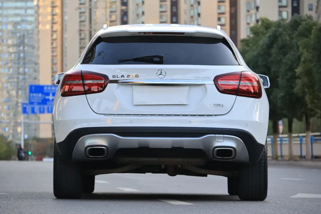 Mercedes-Benz GLA